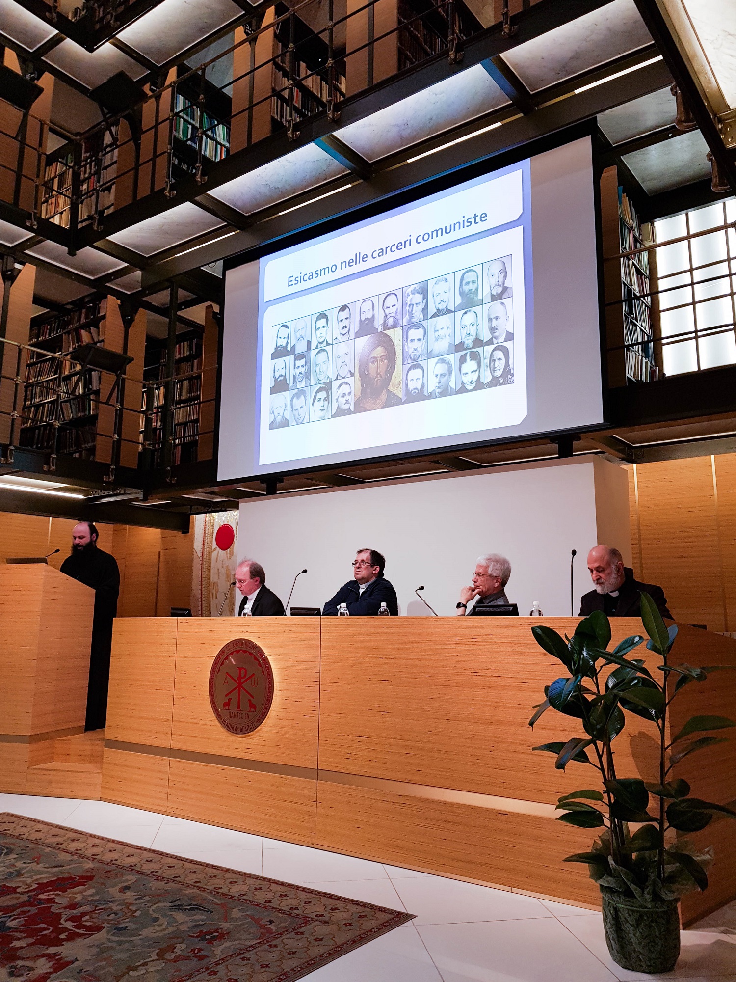 Părintele consilier Hrisostom Rădășanu și-a susținut doctoratul la Institutul Pontifical Oriental din Roma Părintele consilier Hrisostom Rădășanu și-a susținut doctoratul la Institutul Pontifical Oriental din Roma