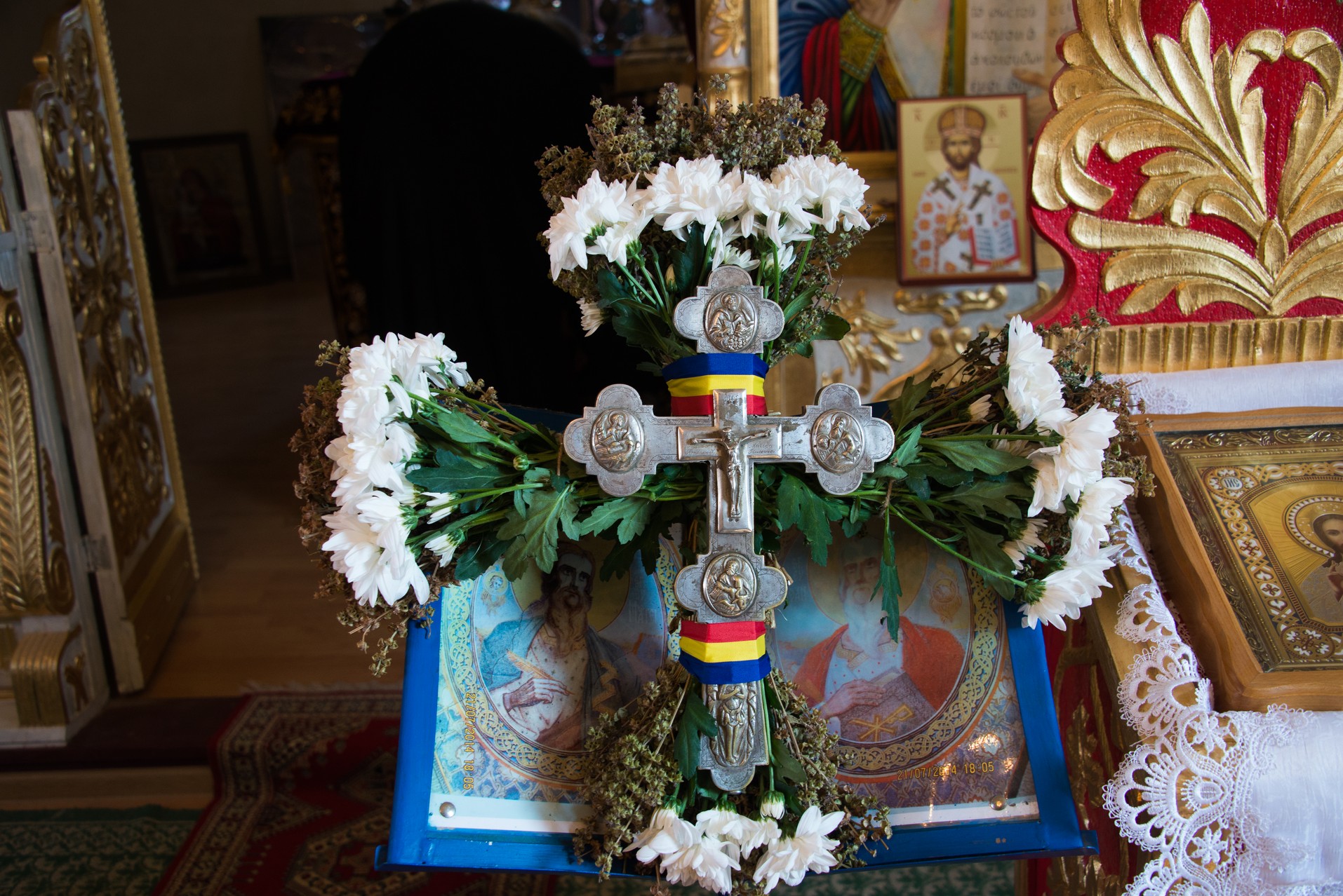 Slujire arhierească la Stolniceni, comuna Răuseni: „Omul își răstignește inima când îi iartă pe vrăjmași”