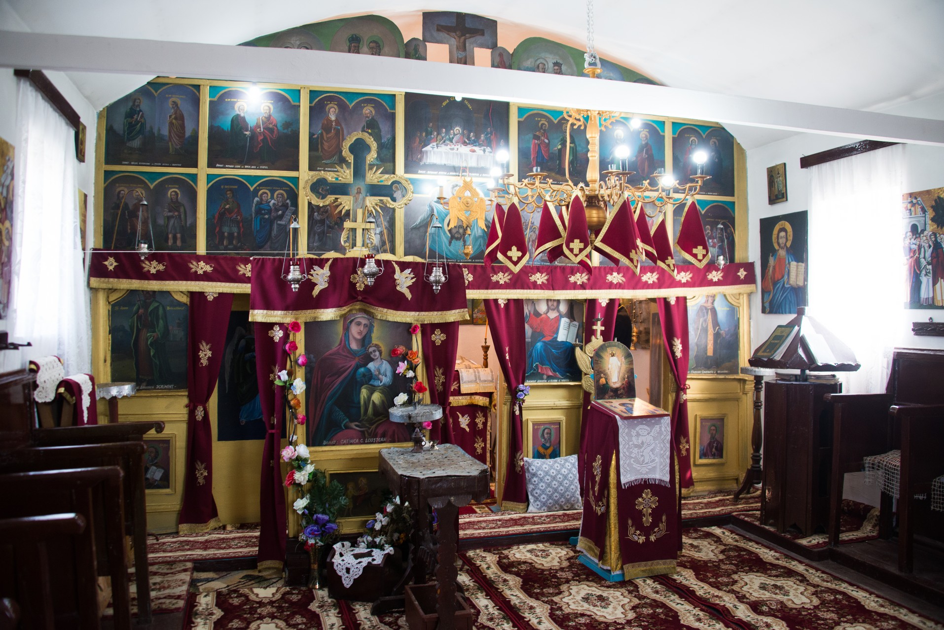 Slujire arhierească la Stolniceni, comuna Răuseni: „Omul își răstignește inima când îi iartă pe vrăjmași”