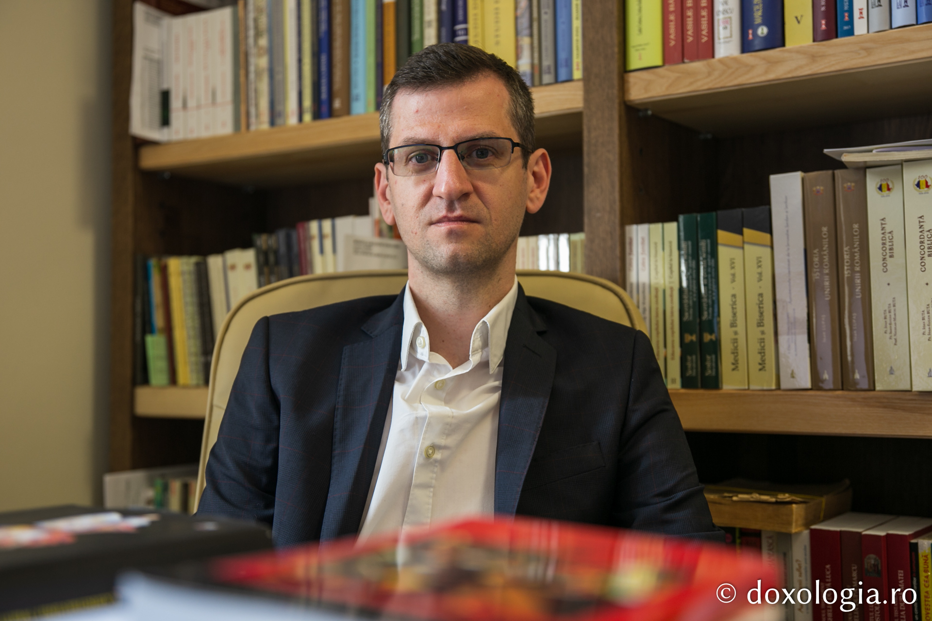 Foto: Cătălin Acasandrei „În mormânt, Viaţă, pus ai fost, Hristoase…” – istoria și teologia Prohodului Domnului