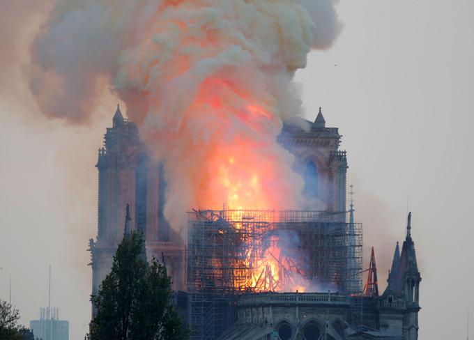 IPS Ioachim, despre incendiul de la Notre-Dame: „Rațiunea nu-mi dă voie să accept că a fost mistuită de flăcări coroana de spini a Mântuitorului”