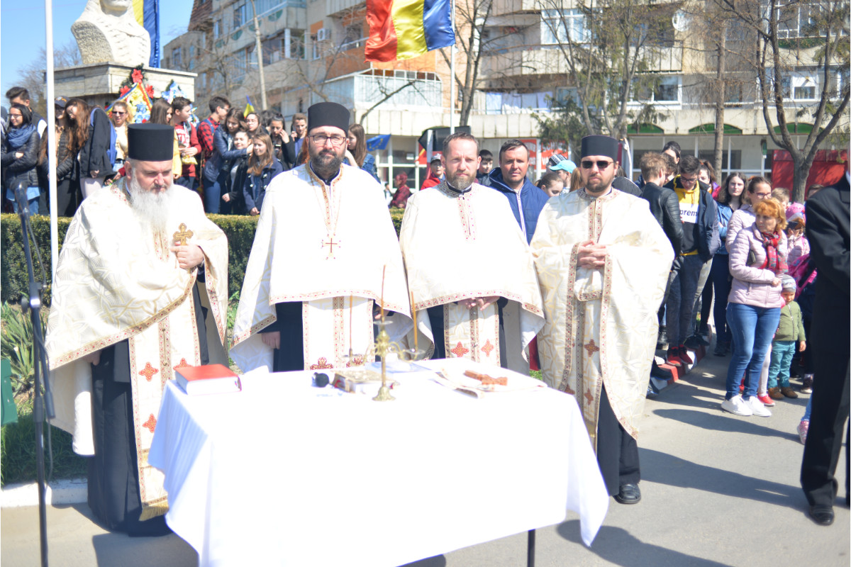 Foto: Alex Atudori Ziua Jandarmeriei Române, marcată militar şi religios la Hârlău și Iași