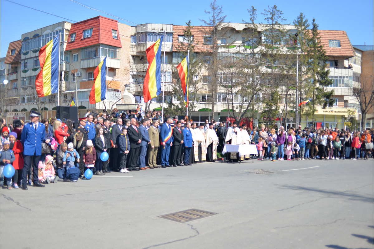Foto: Alex Atudori Ziua Jandarmeriei Române, marcată militar şi religios la Hârlău și Iași