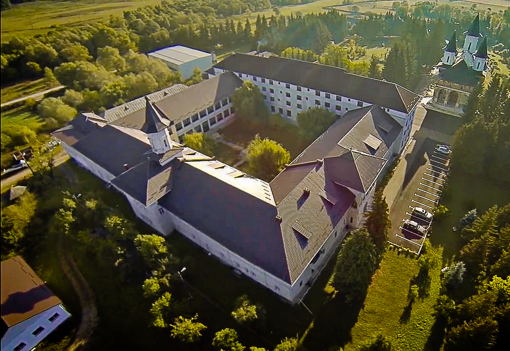 Seminarul Teologic „Veniamin Costachi”, trecut strălucit și prezent dinamic