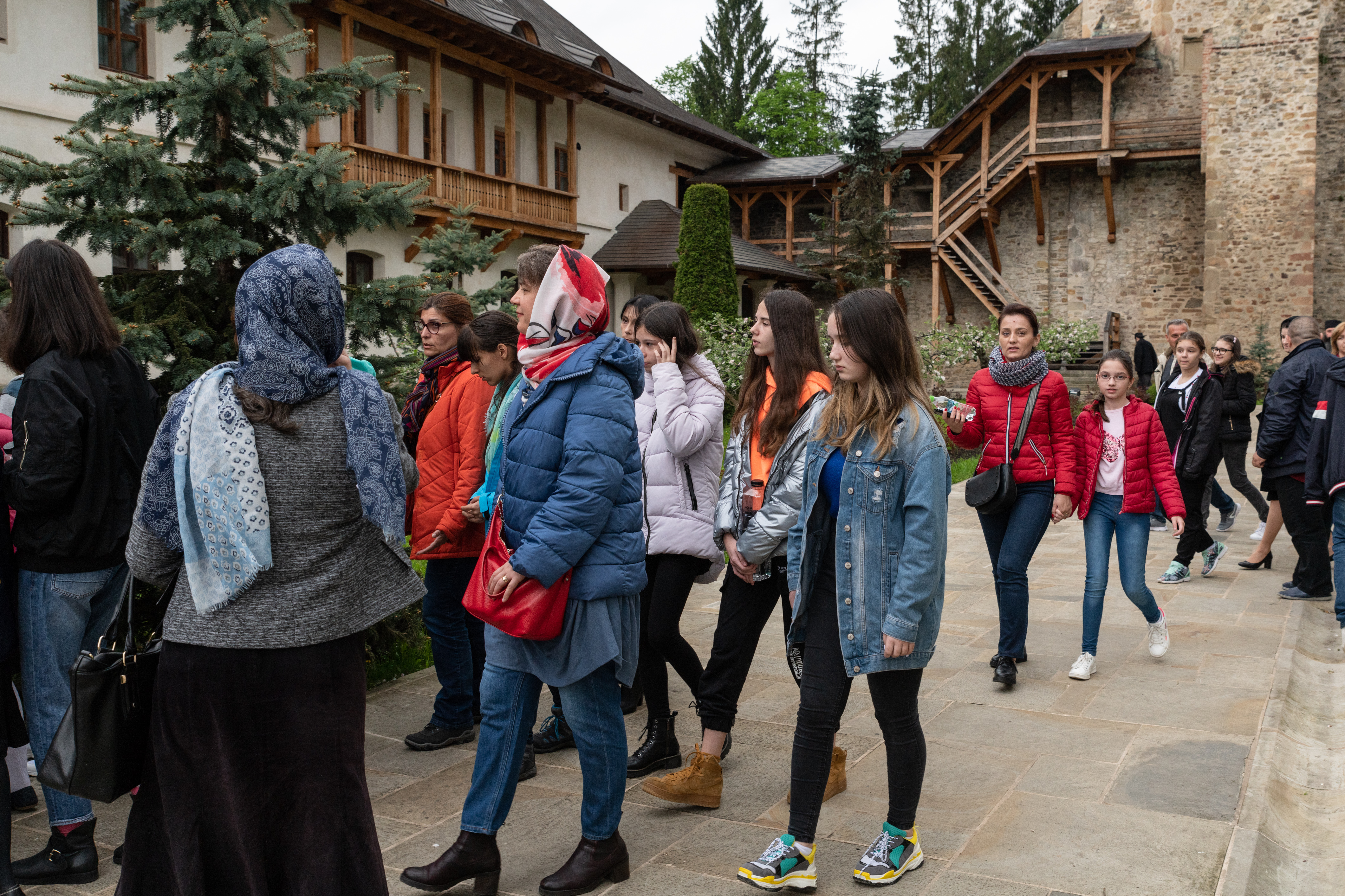 La Putna a început Concursul național de limba și literatura română și religie  „Cultură și spiritualitate românească”, etapa națională, clasele V-VIII