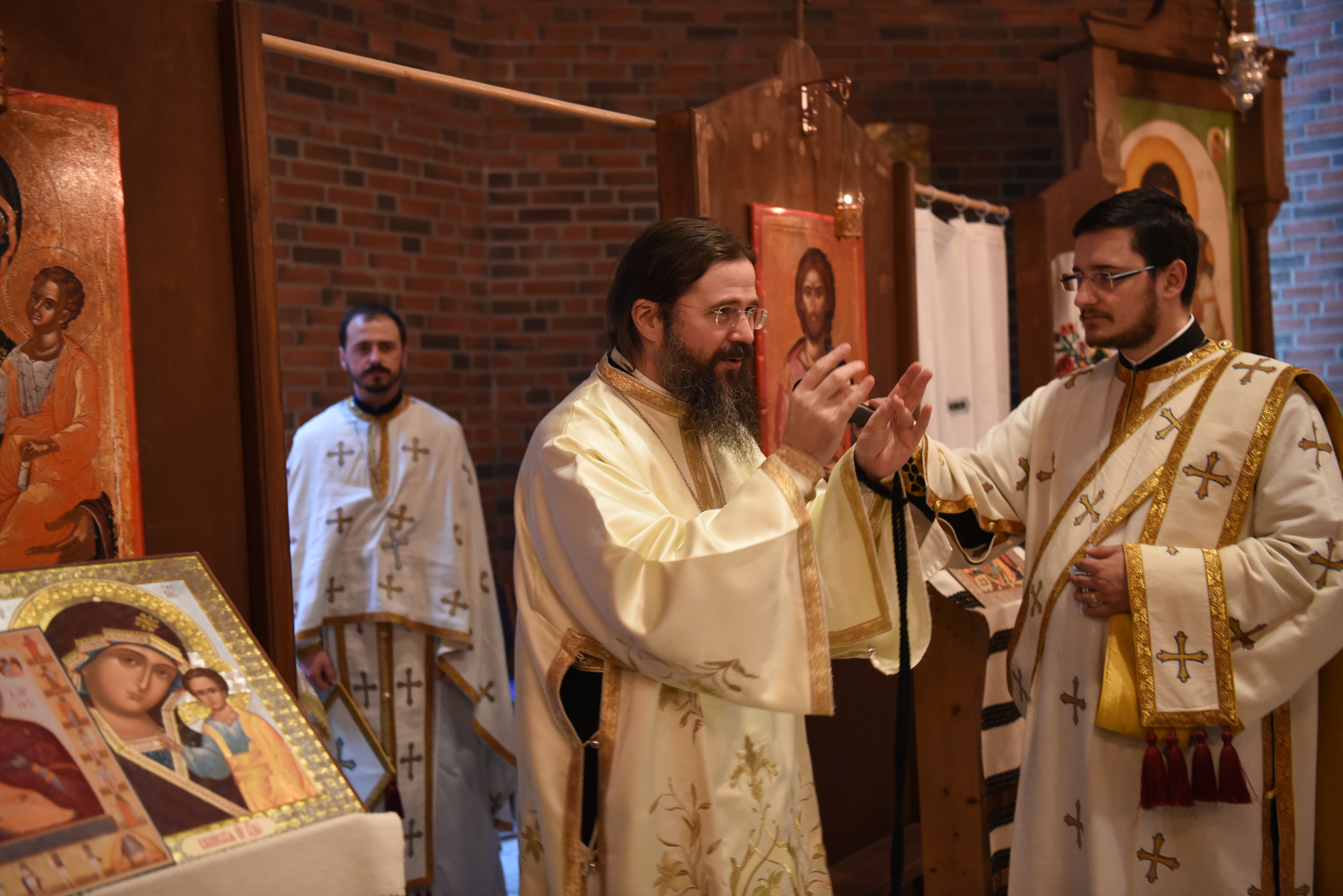 PS Părinte Macarie: „Să ne ferim de orbirea fariseilor care credeau că dreptatea e de partea lor”