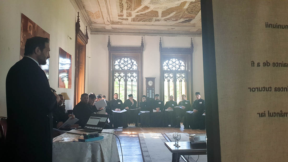 Cursuri pentru obţinerea gradelor profesionale în preoţie