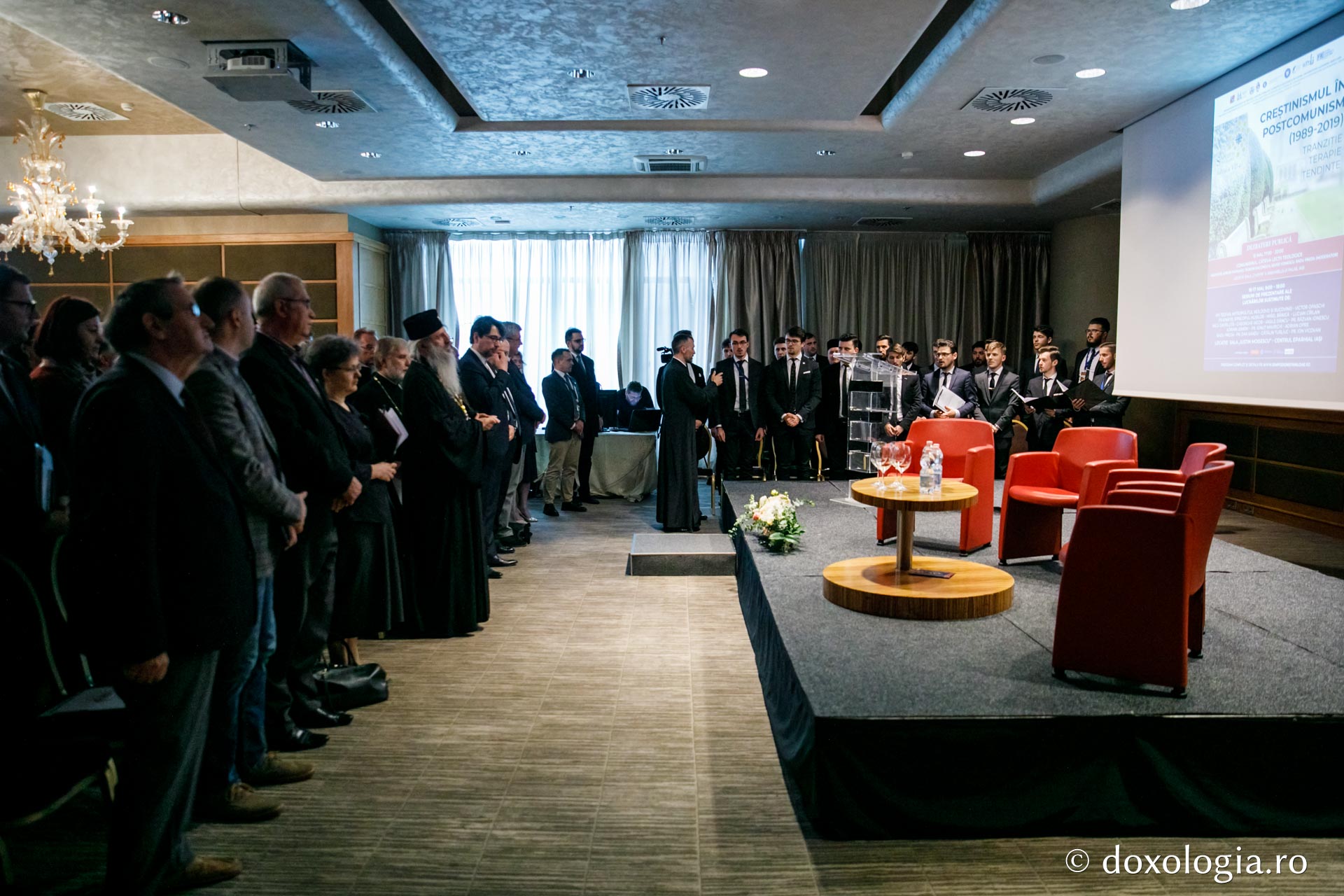 Participanții Simpozionului Internațional „Dumitru Stăniloae” dezbat tema „Creştinismul în postcomunism (1989-2019): tranziţie - terapie - tendinţe”
