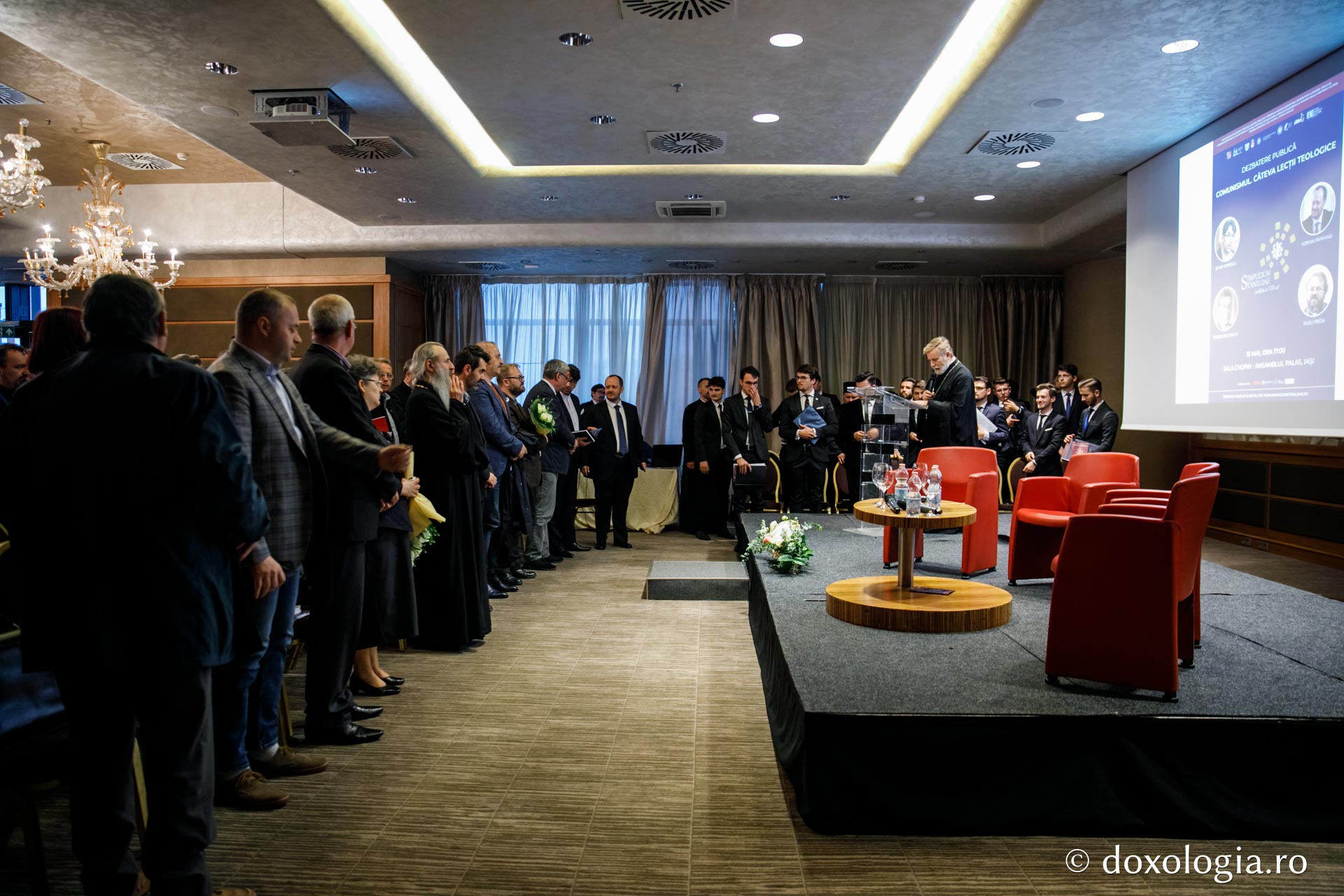 Participanții Simpozionului Internațional „Dumitru Stăniloae” dezbat tema „Creştinismul în postcomunism (1989-2019): tranziţie - terapie - tendinţe”