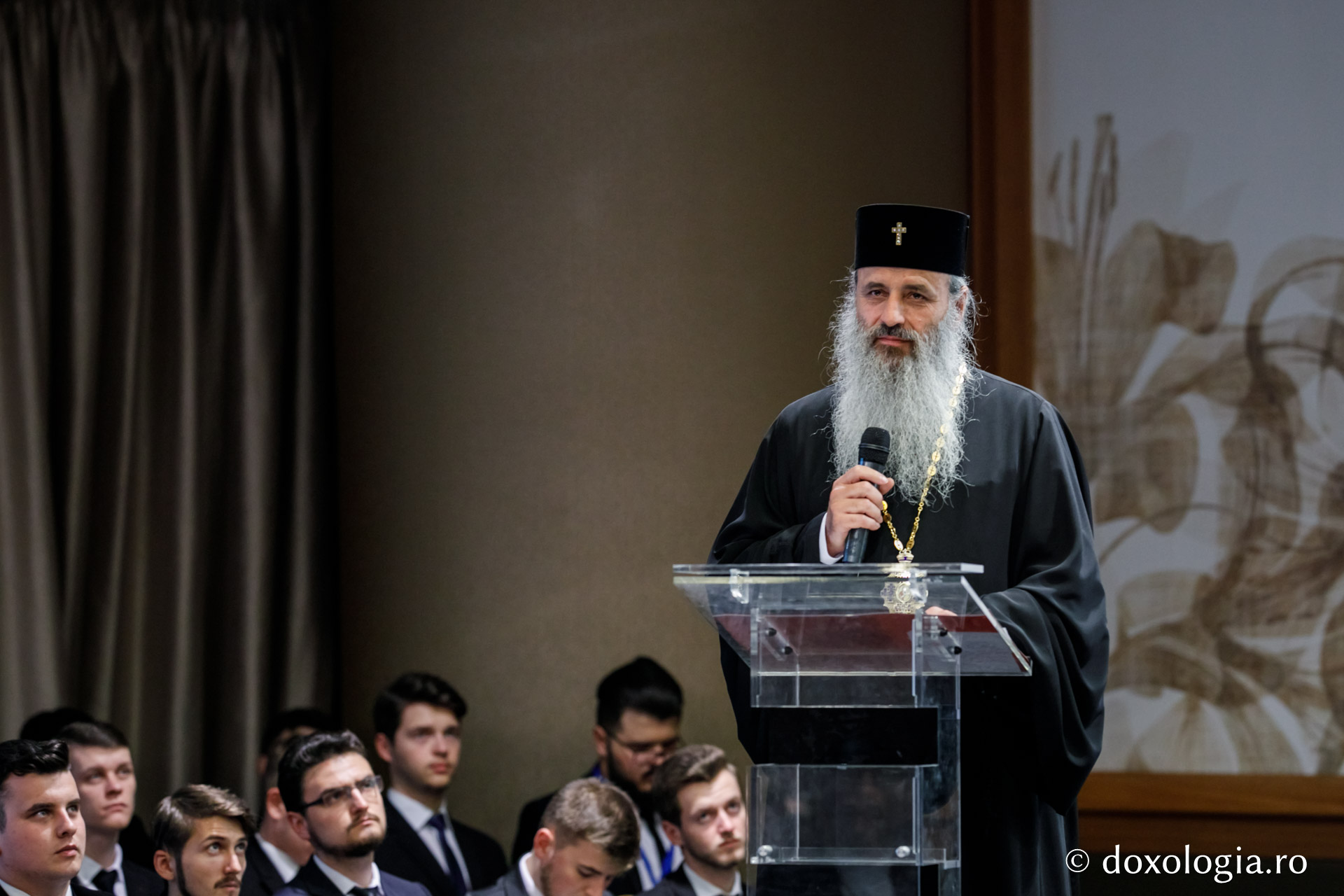 Participanții Simpozionului Internațional „Dumitru Stăniloae” dezbat tema „Creştinismul în postcomunism (1989-2019): tranziţie - terapie - tendinţe”