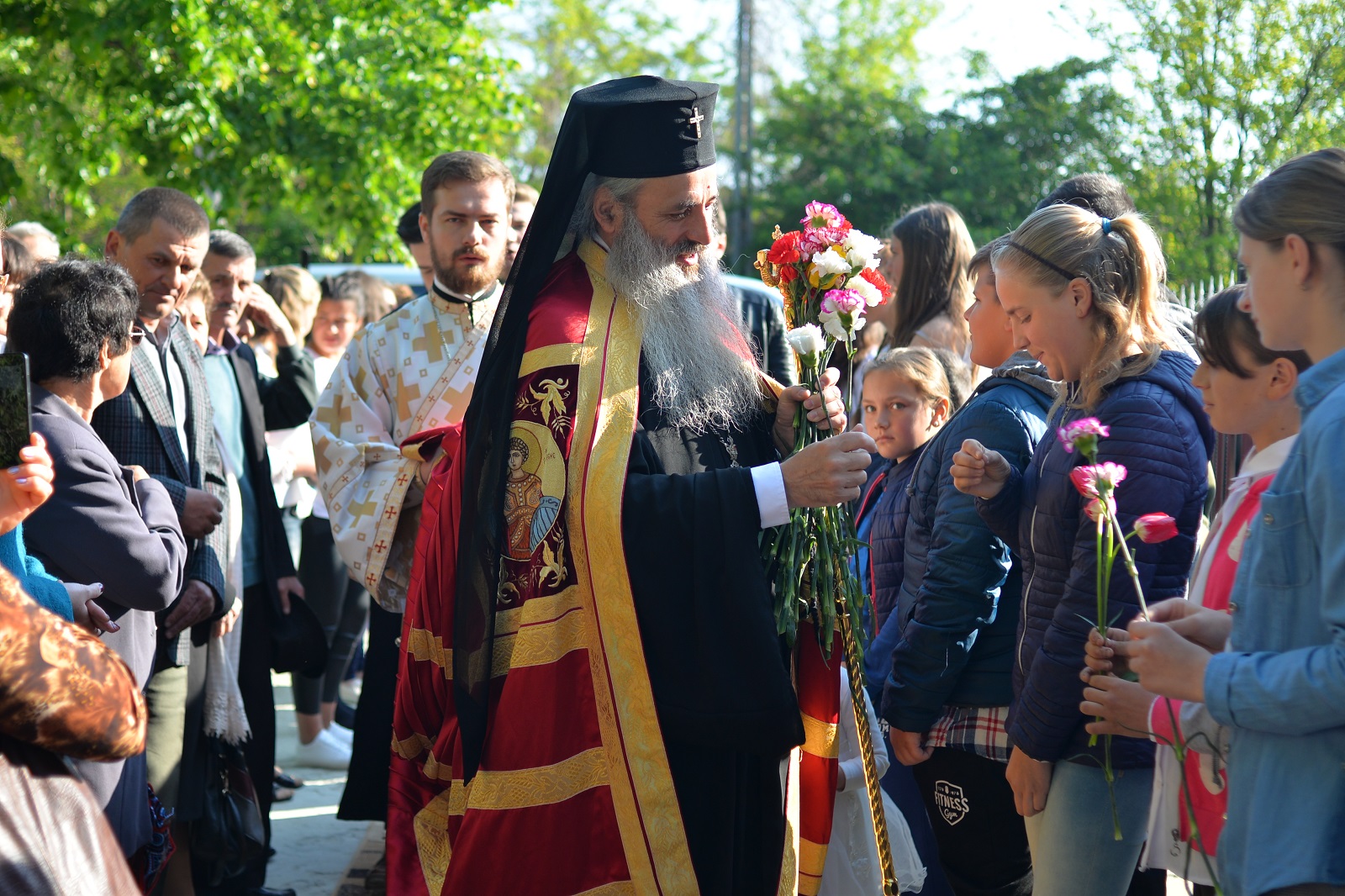 Foto: Bogdan Bulgariu Resfințire de biserică în parohia Luceni