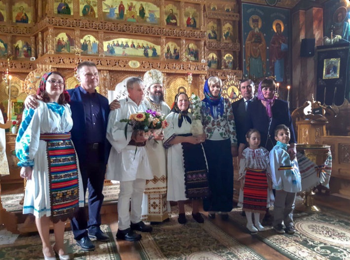 Sfânta Liturghie Arhierească la poalele Munților Țibleș Sfânta Liturghie Arhierească la poalele Munților Țibleș