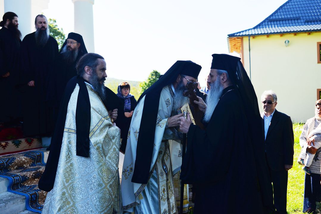 foto: Bogdan Bulgariu Mitropolitul Moldovei și Bucovinei prezent la hramul Schitului Boureni