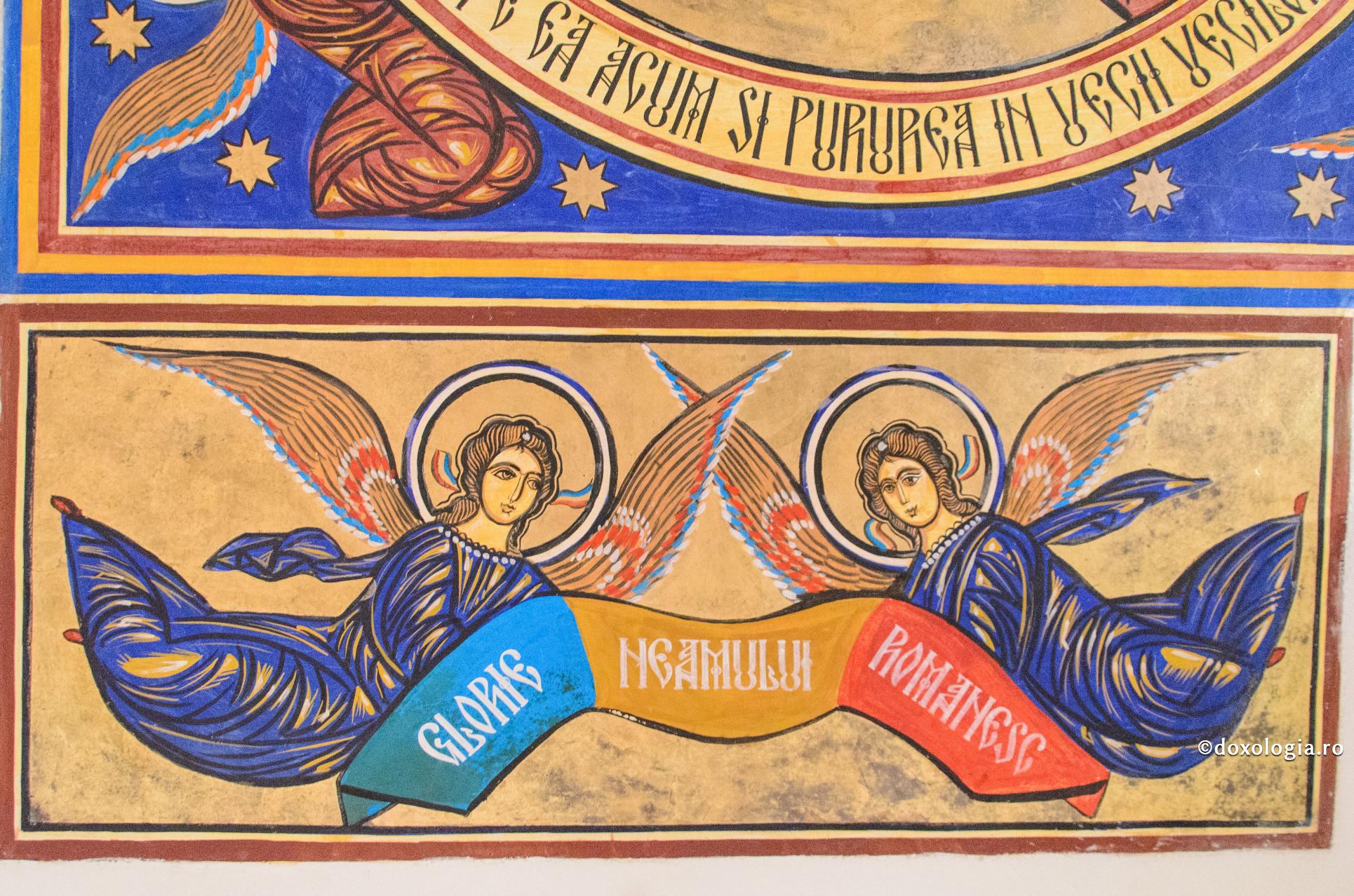 Înălţare şi eroism. Decădere şi laxism