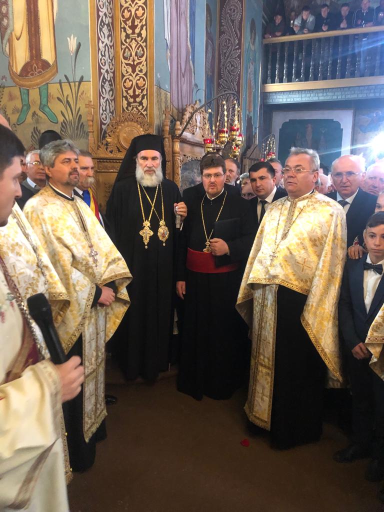 Bucuria Învierii Domnului în două eparhii ale Moldovei