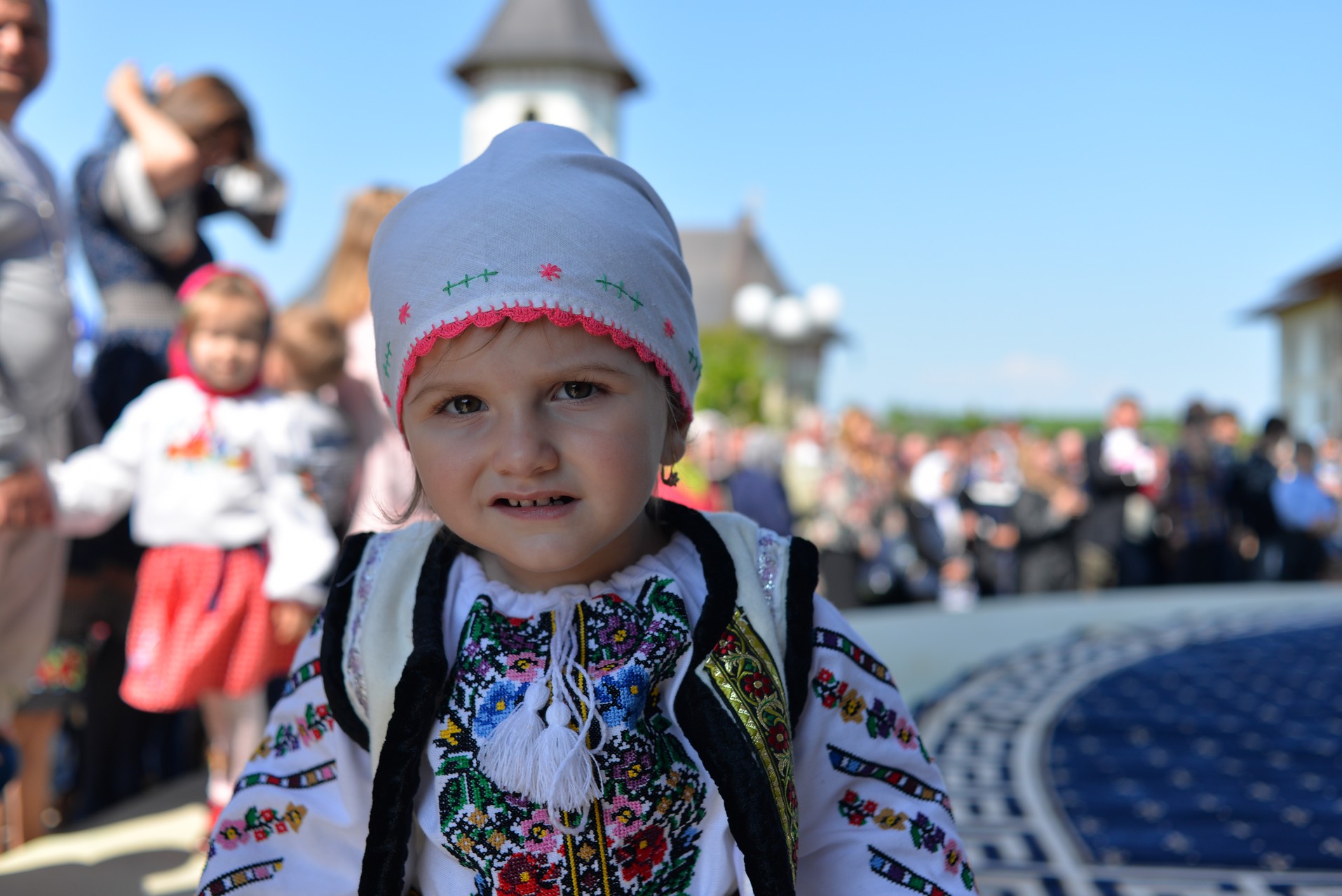 Hram la Mănăstirea Zosin: „Adevăratul creştin, dacă doreşte să alunge răul din lume, trebuie să înceapă cu el însuşi”