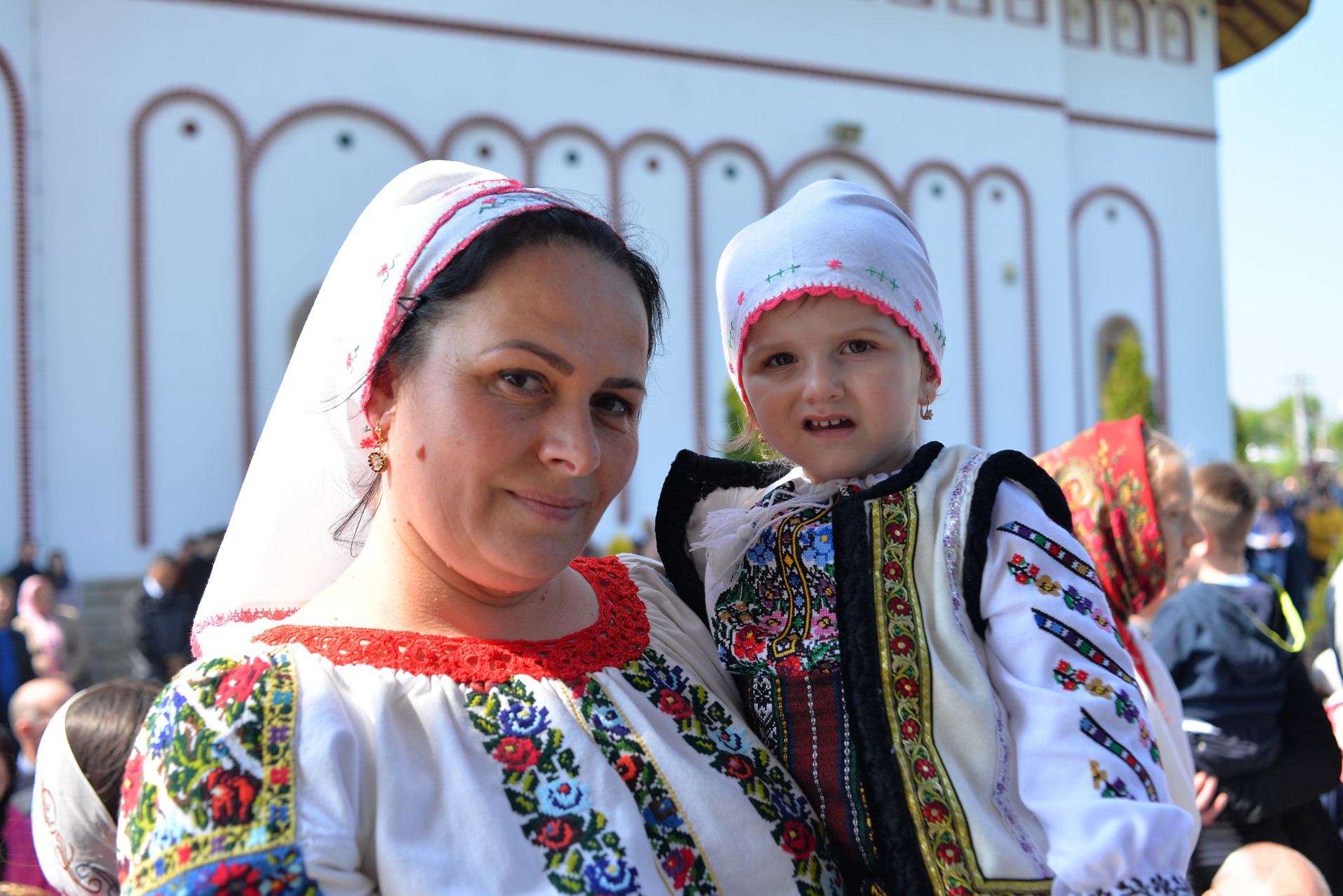 Hram la Mănăstirea Zosin: „Adevăratul creştin, dacă doreşte să alunge răul din lume, trebuie să înceapă cu el însuşi”