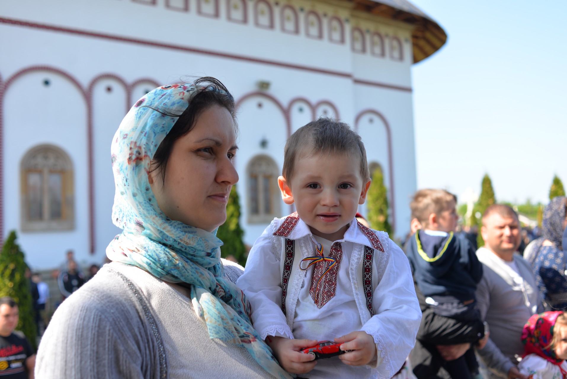 Hram la Mănăstirea Zosin: „Adevăratul creştin, dacă doreşte să alunge răul din lume, trebuie să înceapă cu el însuşi”