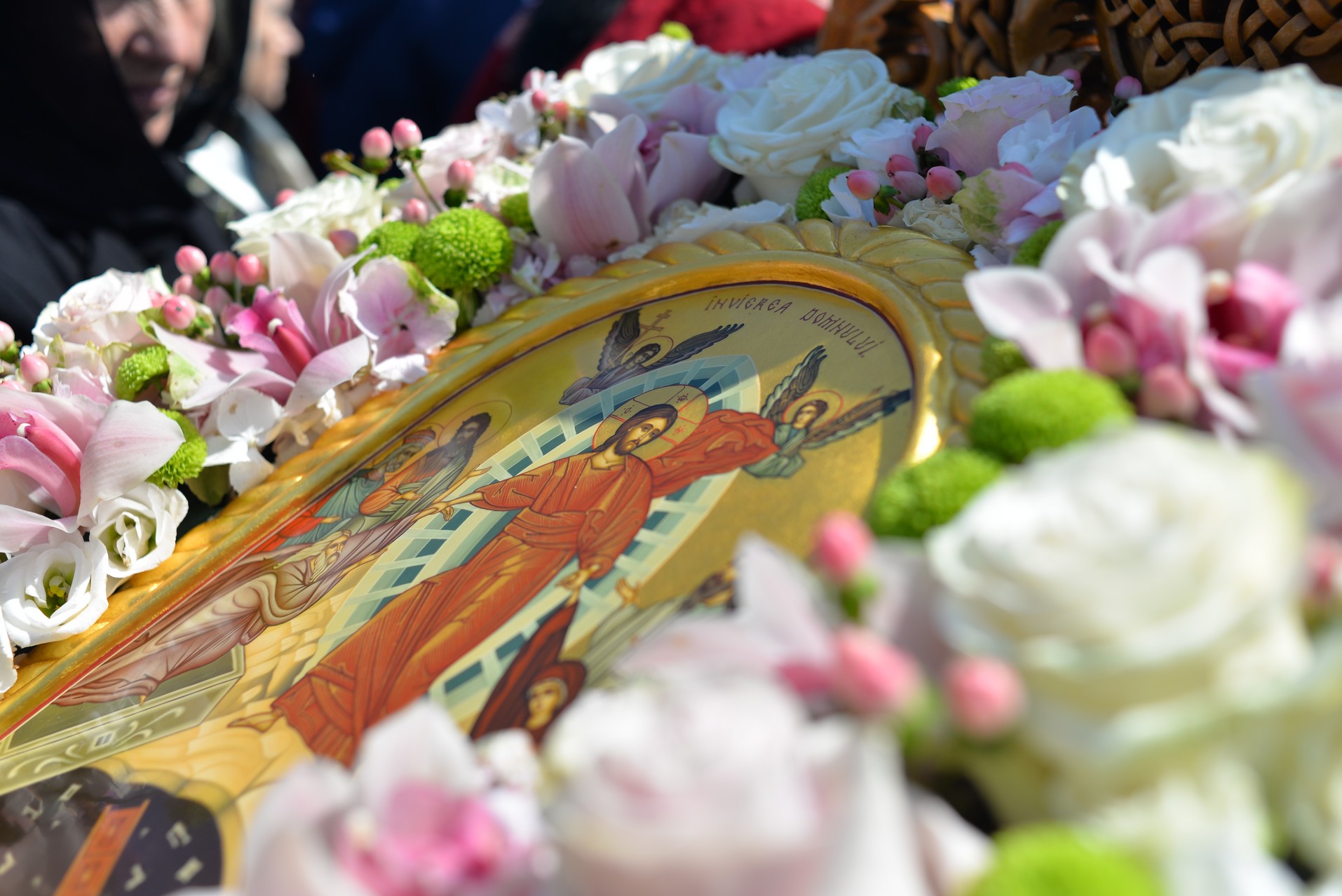 Hram la Mănăstirea Zosin: „Adevăratul creştin, dacă doreşte să alunge răul din lume, trebuie să înceapă cu el însuşi”