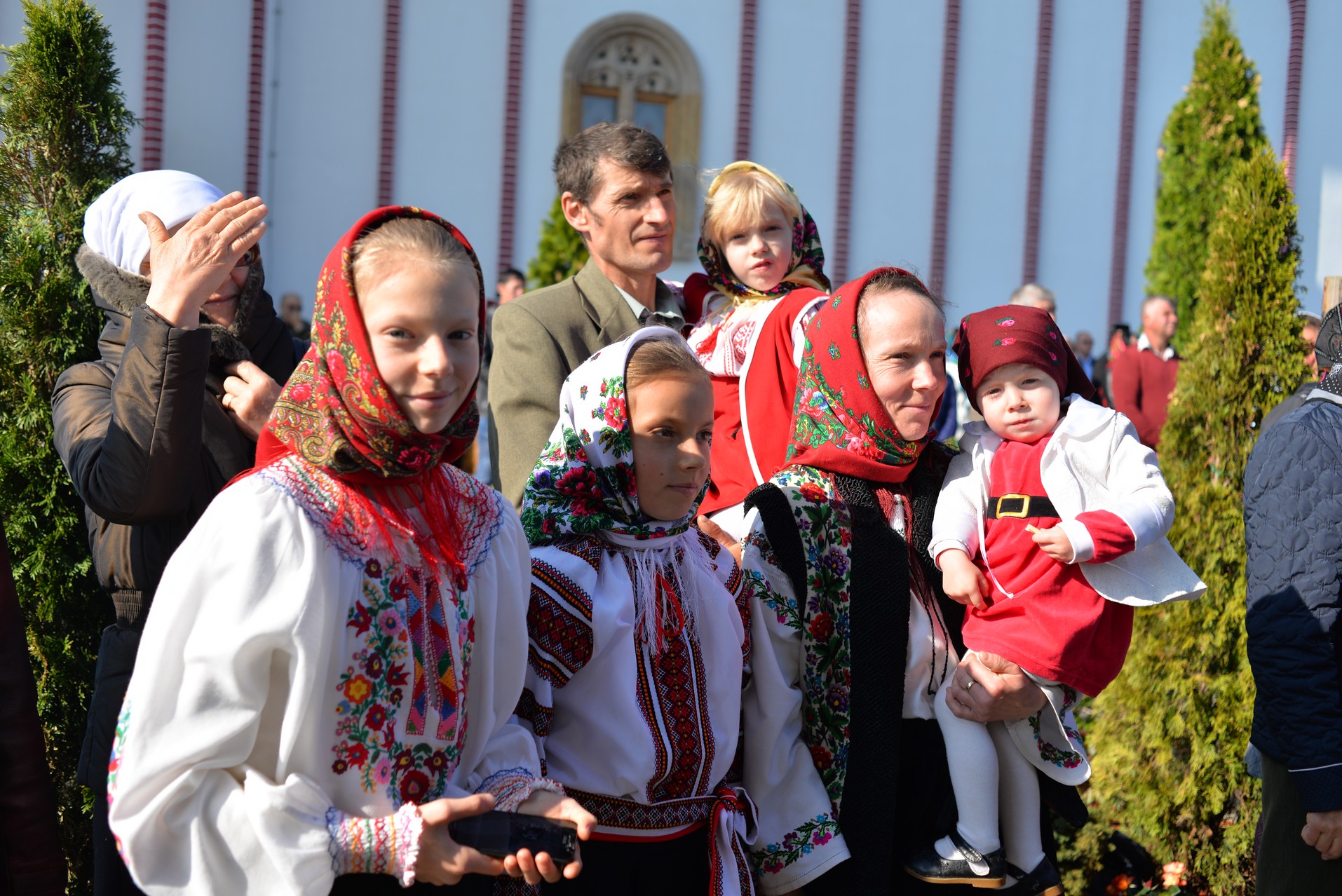Hram la Mănăstirea Zosin: „Adevăratul creştin, dacă doreşte să alunge răul din lume, trebuie să înceapă cu el însuşi”