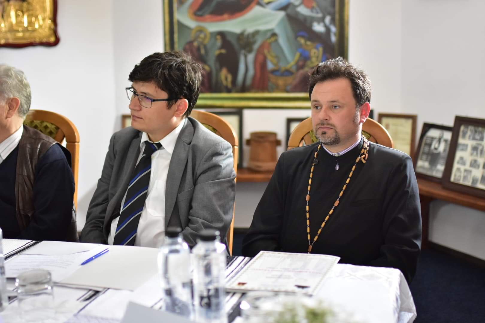 Simpozion național și Liturghie Arhierească, în Parohia Straja