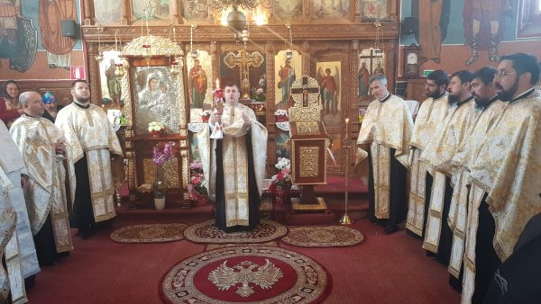 Hramul Parohiei Traian, prilej de rugăciune şi binecuvântare Hramul Parohiei Traian, prilej de rugăciune şi binecuvântare