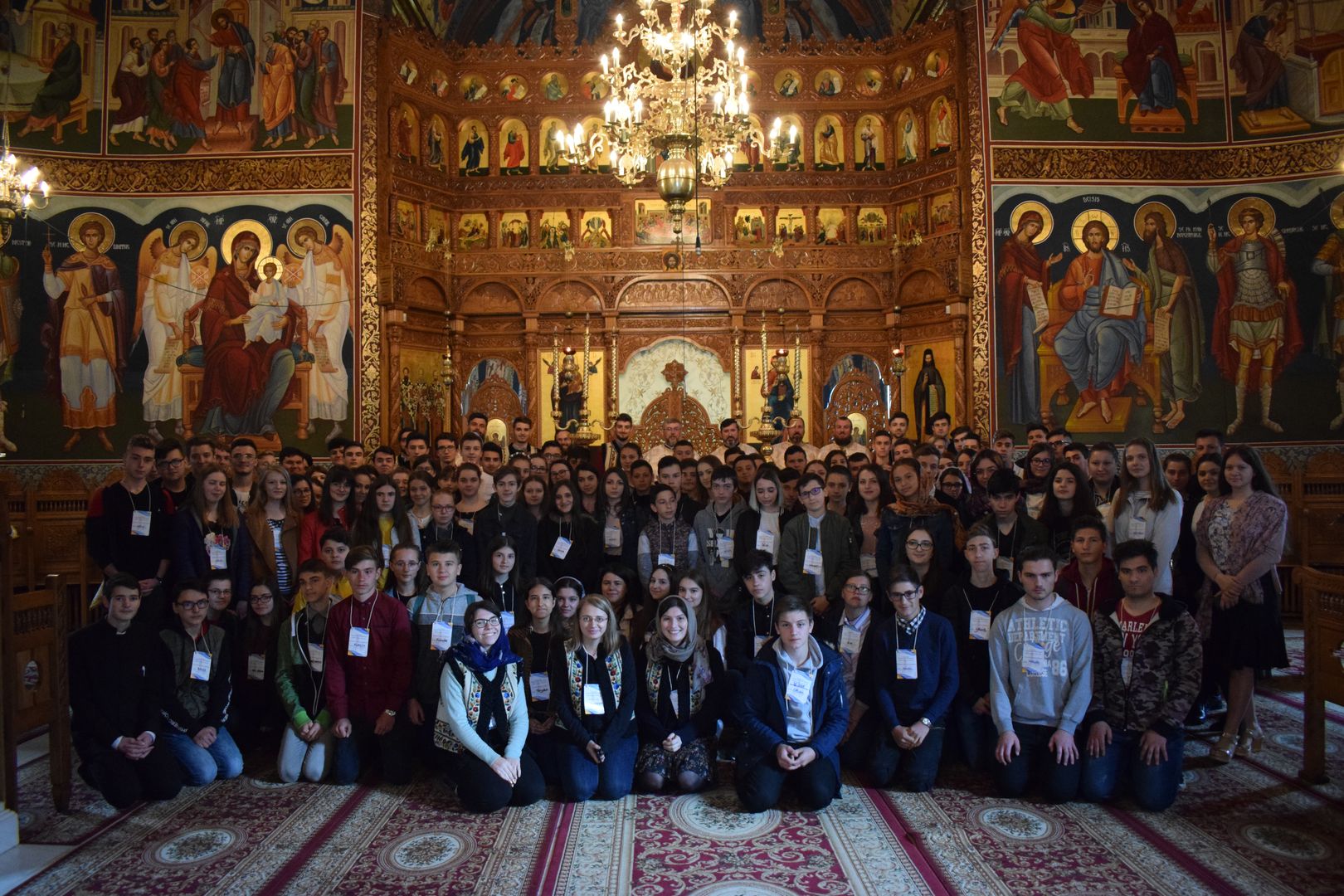 Întâlnirea anuală a tinerilor din Protopopiatul Târgul Neamț: Bucurie și speranță în Sfânta Liturghie