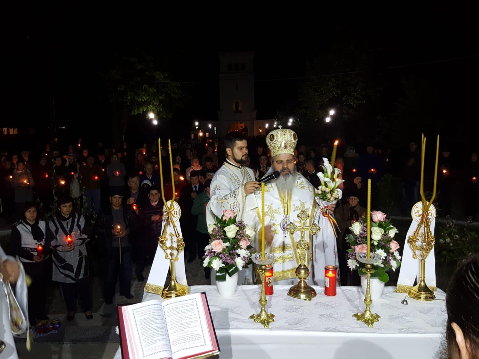 Bucuria Învierii Domnului în două eparhii ale Moldovei