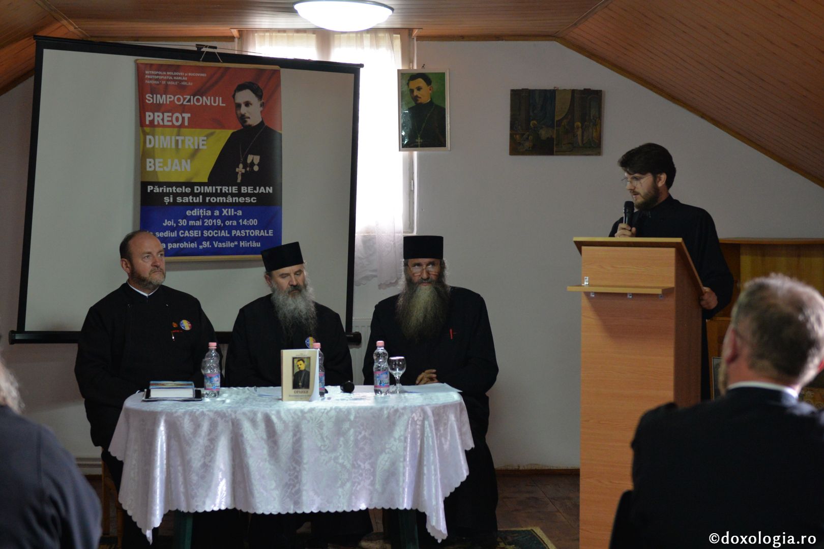 foto: Bogdan Bulgariu Simpozion dedicat părintelui Dimitrie Bejan la ediția a XII – a