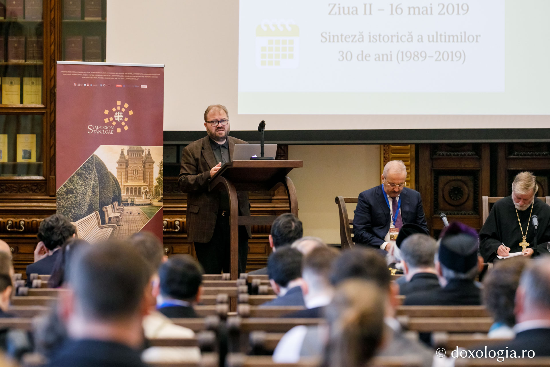 Participanții Simpozionului Internațional „Dumitru Stăniloae” dezbat tema „Creştinismul în postcomunism (1989-2019): tranziţie - terapie - tendinţe”