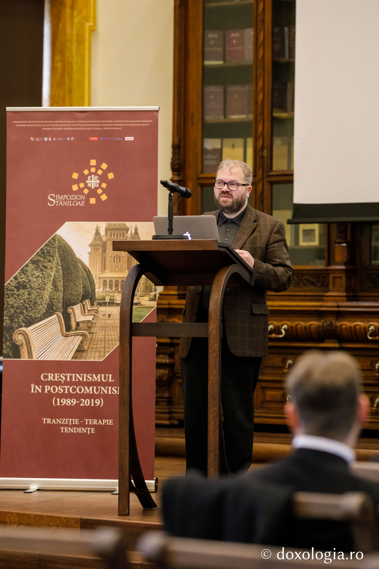 Participanții Simpozionului Internațional „Dumitru Stăniloae” dezbat tema „Creştinismul în postcomunism (1989-2019): tranziţie - terapie - tendinţe”