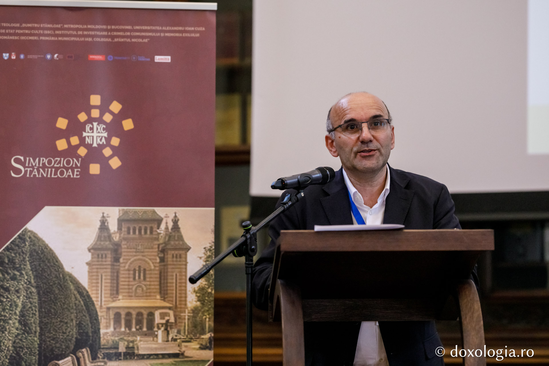 Participanții Simpozionului Internațional „Dumitru Stăniloae” dezbat tema „Creştinismul în postcomunism (1989-2019): tranziţie - terapie - tendinţe”