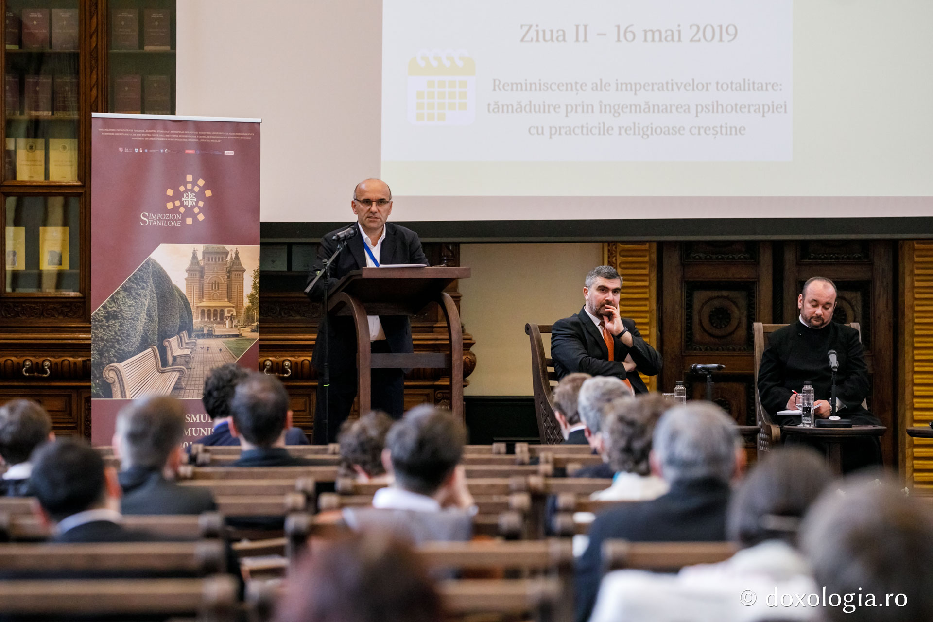 Participanții Simpozionului Internațional „Dumitru Stăniloae” dezbat tema „Creştinismul în postcomunism (1989-2019): tranziţie - terapie - tendinţe”