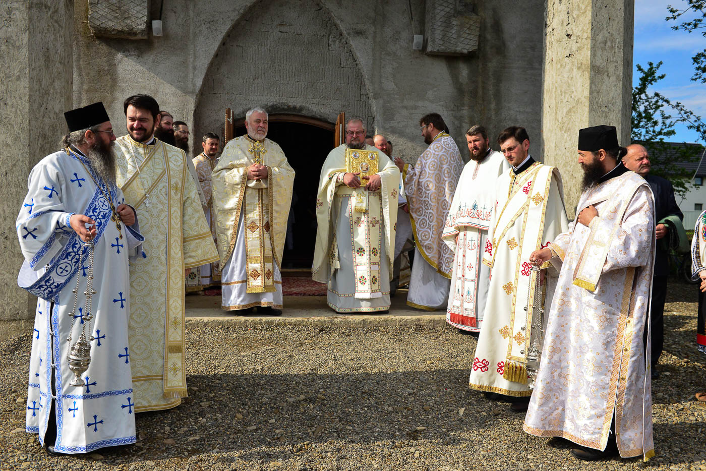 Prima slujbă săvârşită în Biserica „Acoperământul Maicii Domnului” din Vicovu de Sus