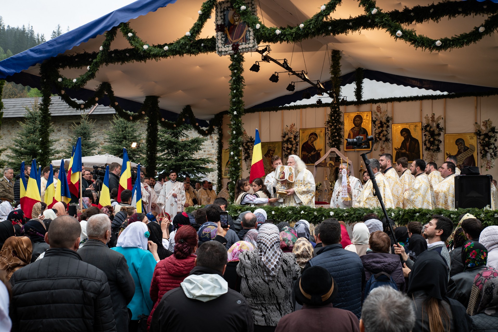 300 de ani de la nașterea marelui mitropolit: „Să luăm aminte la taina Sfântului Ierarh Iacob Putneanul”