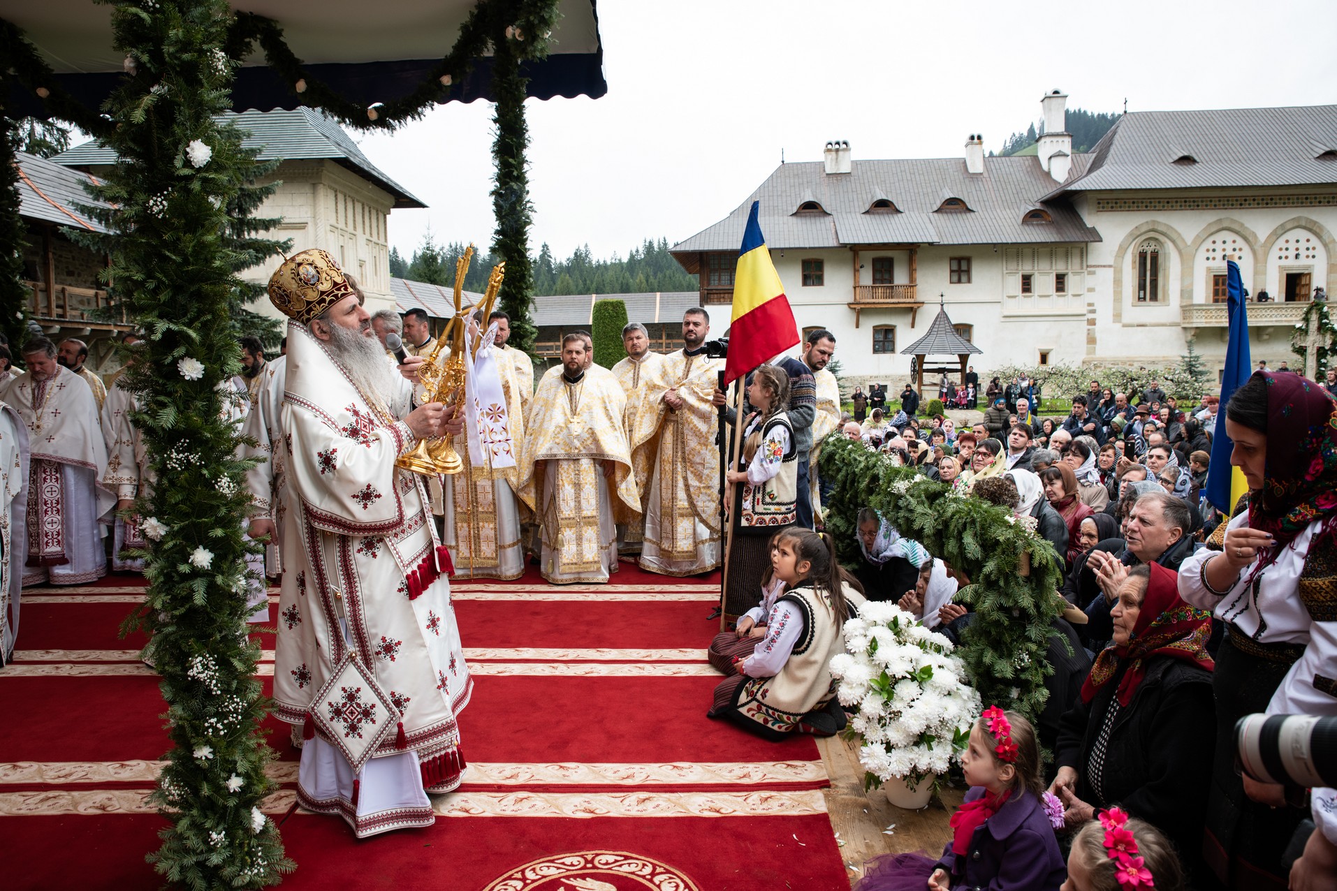 300 de ani de la nașterea marelui mitropolit: „Să luăm aminte la taina Sfântului Ierarh Iacob Putneanul”