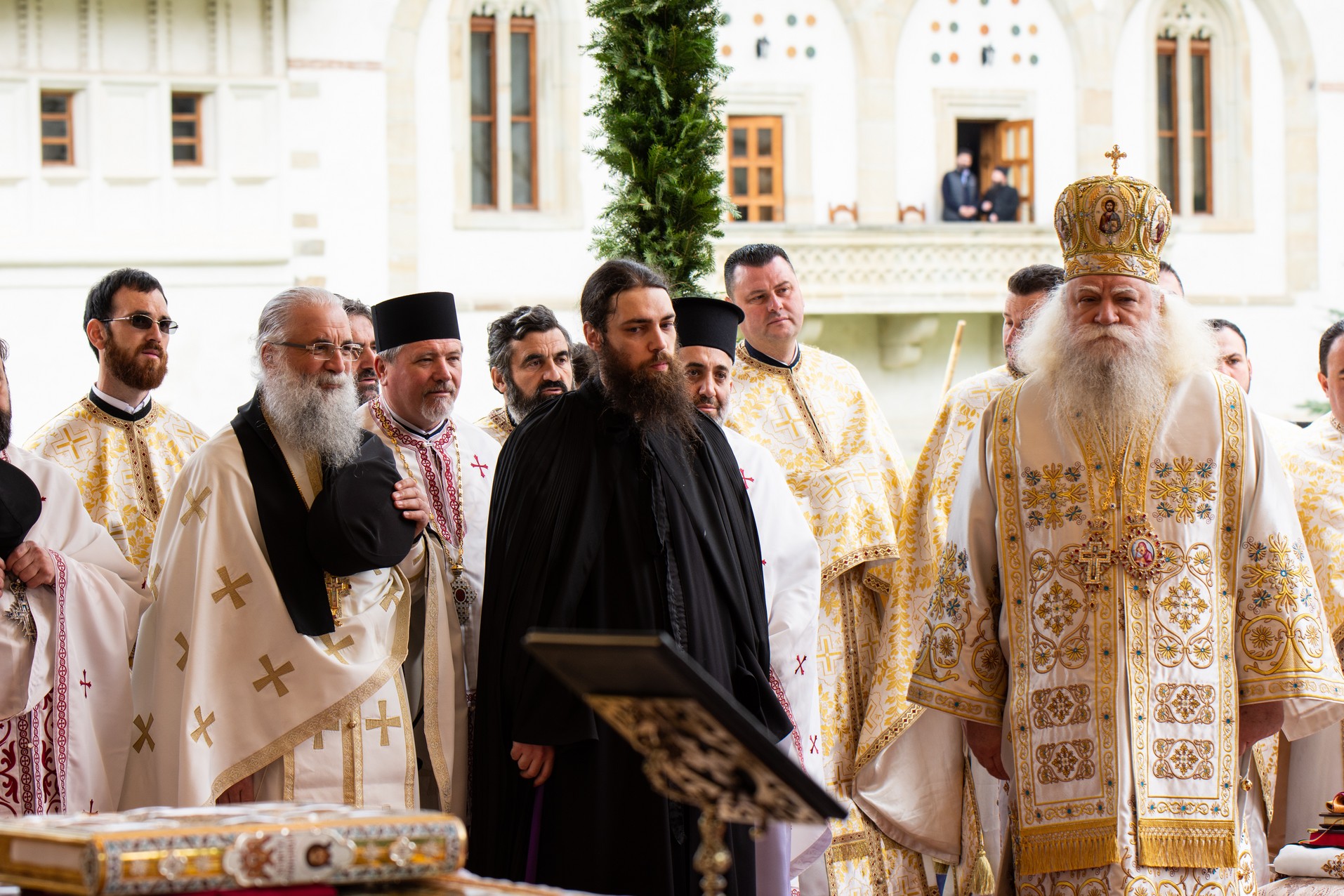 300 de ani de la nașterea marelui mitropolit: „Să luăm aminte la taina Sfântului Ierarh Iacob Putneanul”