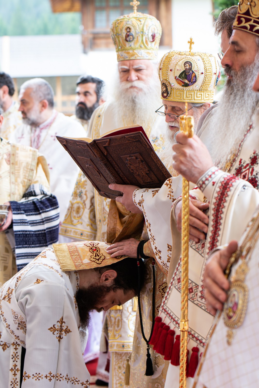 300 de ani de la nașterea marelui mitropolit: „Să luăm aminte la taina Sfântului Ierarh Iacob Putneanul”