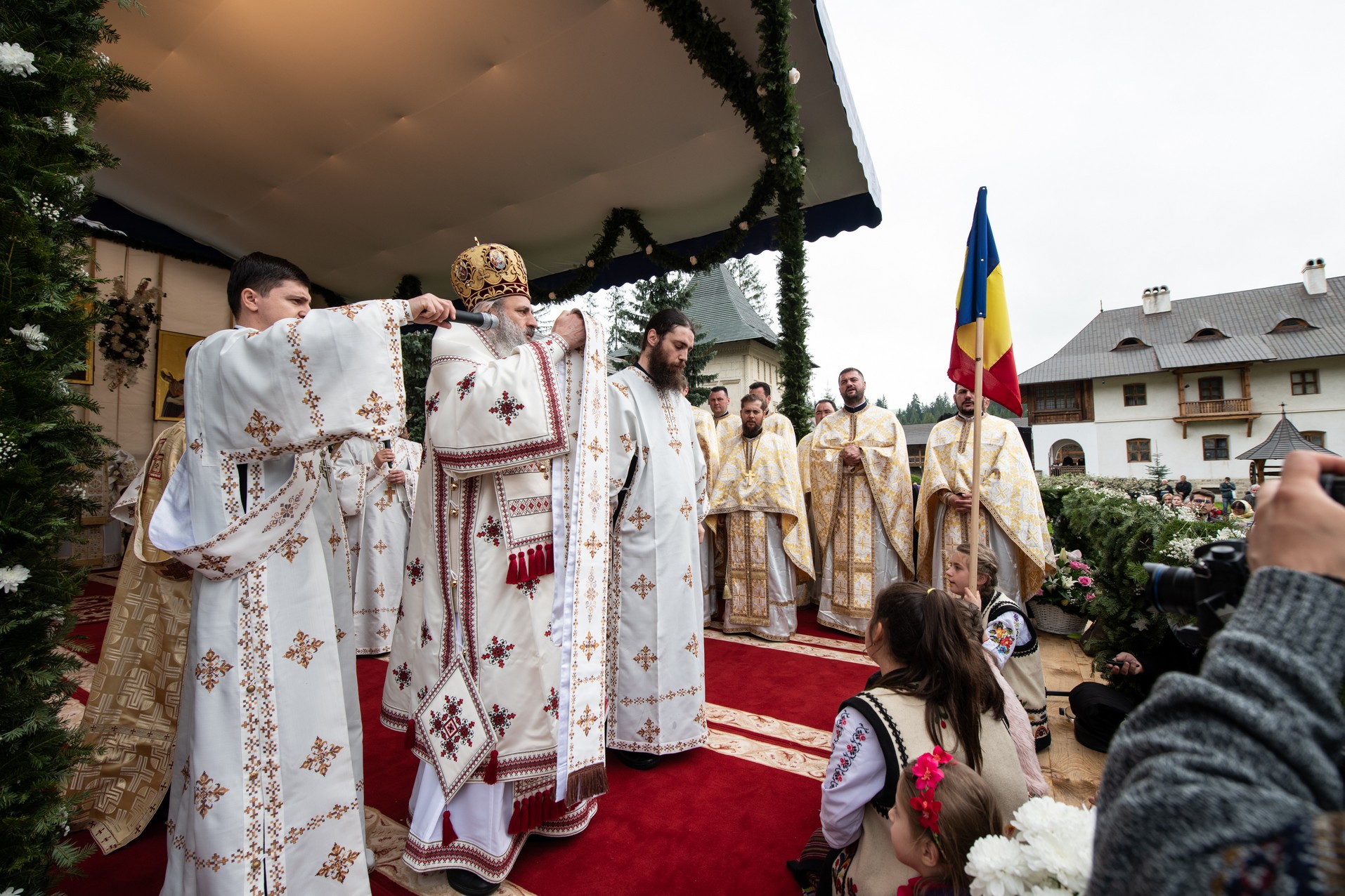 300 de ani de la nașterea marelui mitropolit: „Să luăm aminte la taina Sfântului Ierarh Iacob Putneanul”