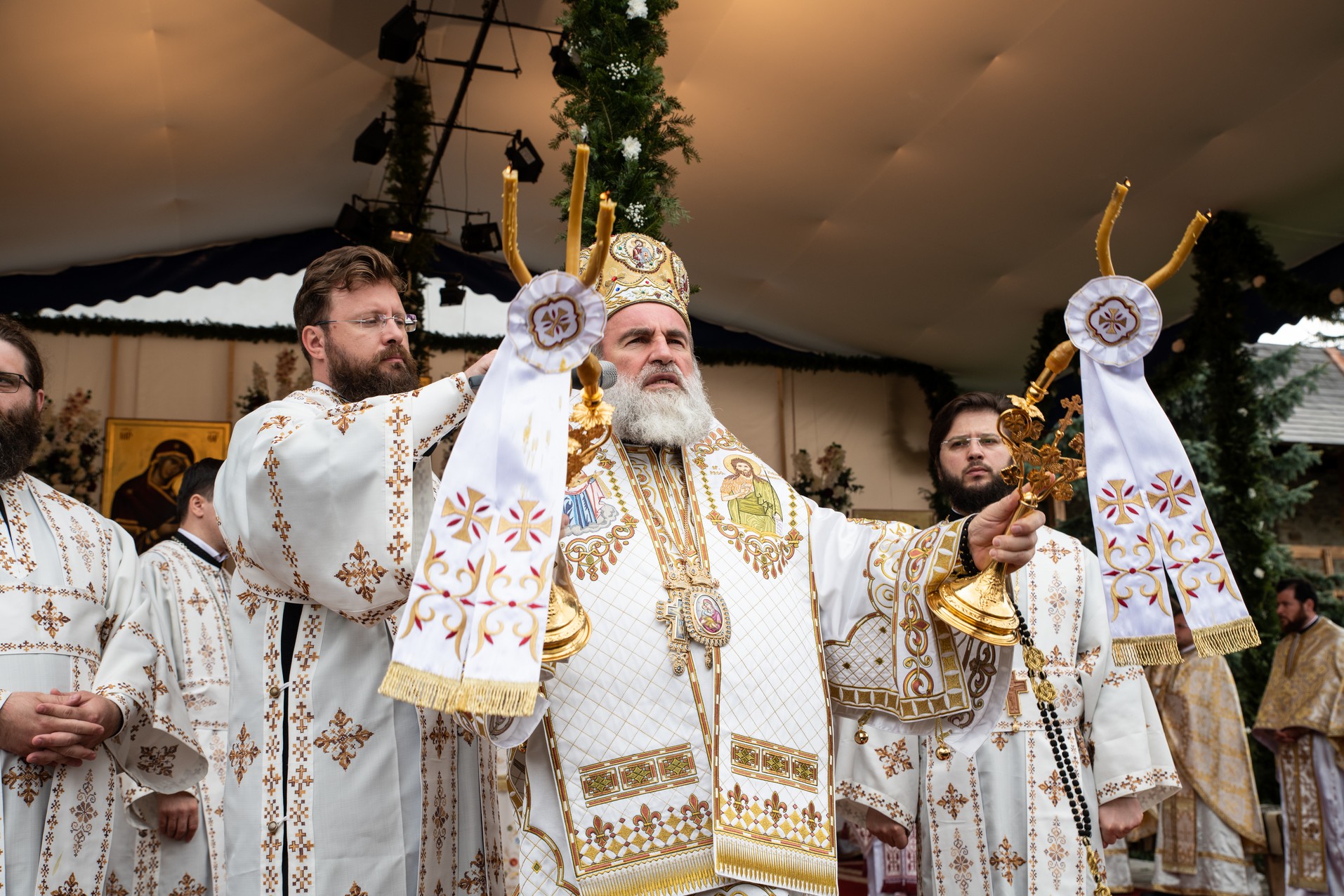 300 de ani de la nașterea marelui mitropolit: „Să luăm aminte la taina Sfântului Ierarh Iacob Putneanul”