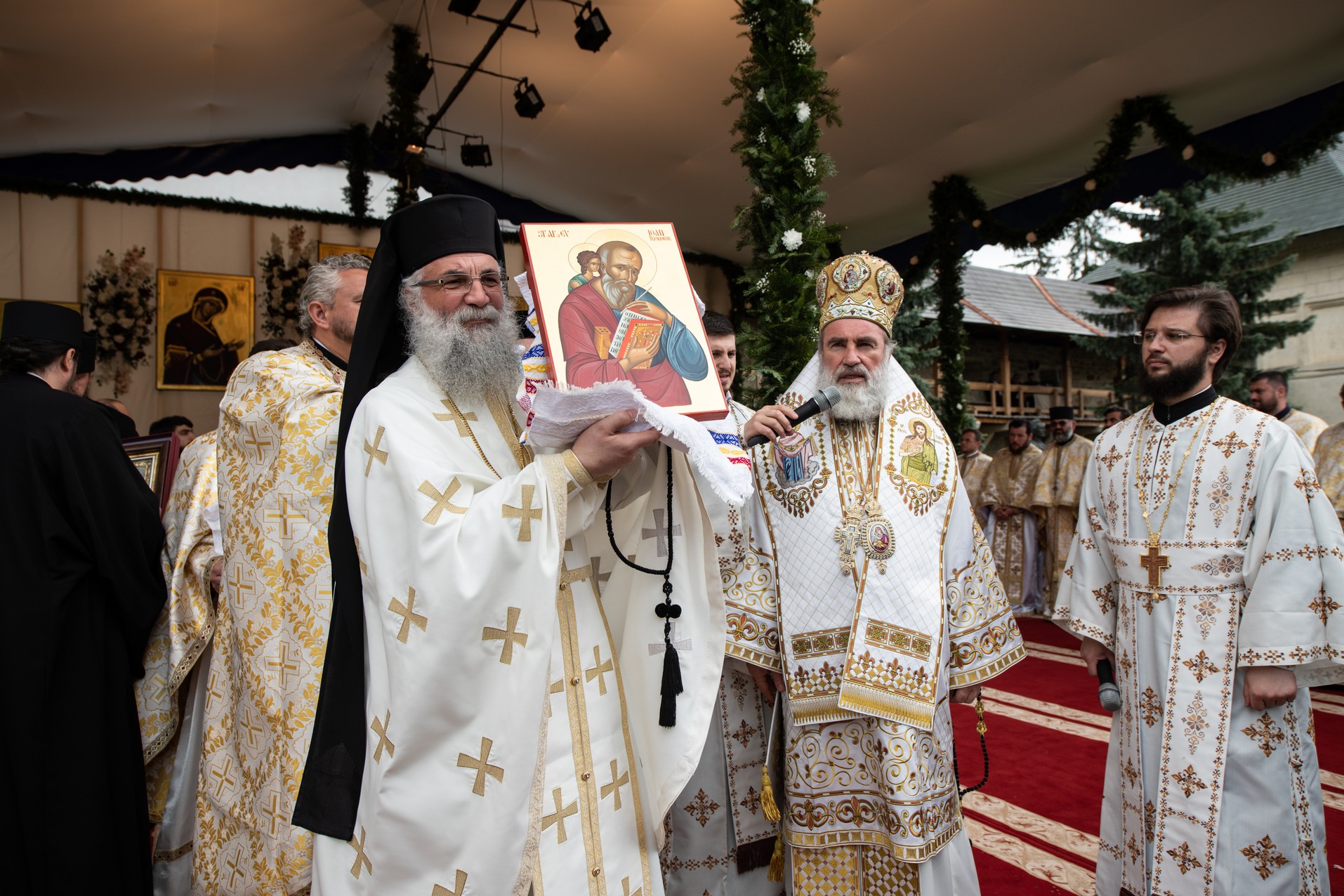 300 de ani de la nașterea marelui mitropolit: „Să luăm aminte la taina Sfântului Ierarh Iacob Putneanul”