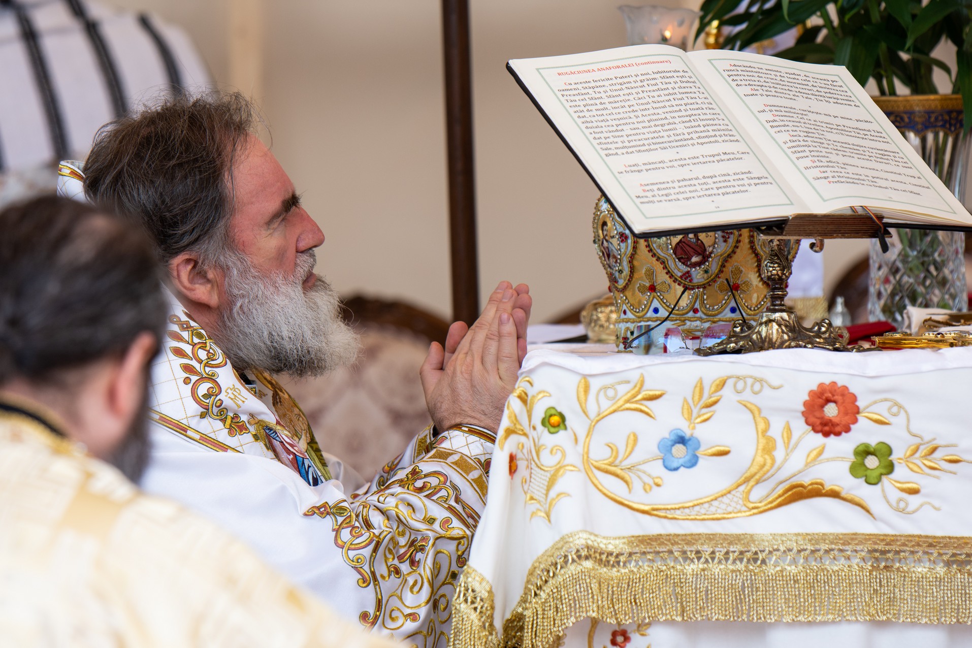 300 de ani de la nașterea marelui mitropolit: „Să luăm aminte la taina Sfântului Ierarh Iacob Putneanul”