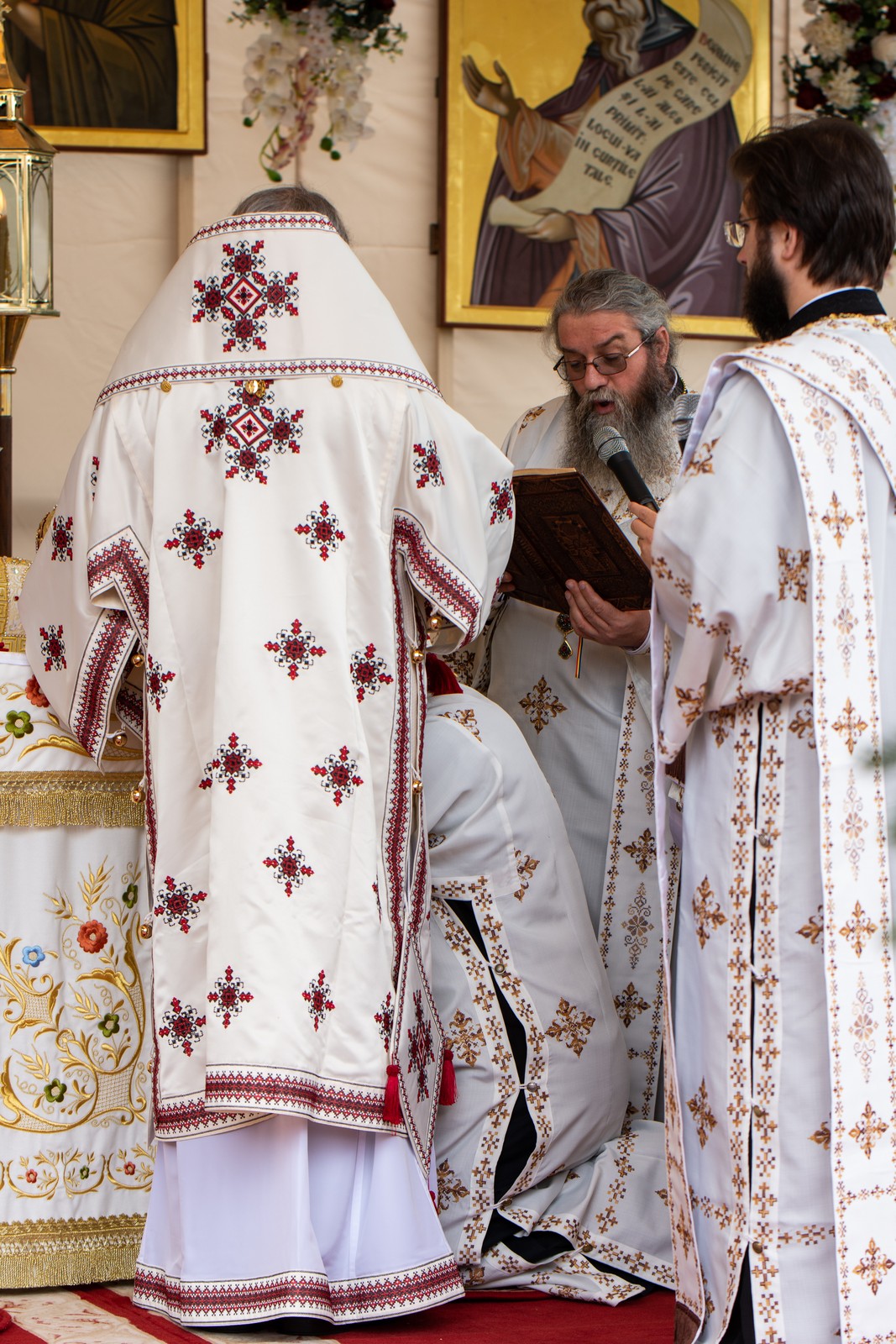 300 de ani de la nașterea marelui mitropolit: „Să luăm aminte la taina Sfântului Ierarh Iacob Putneanul”