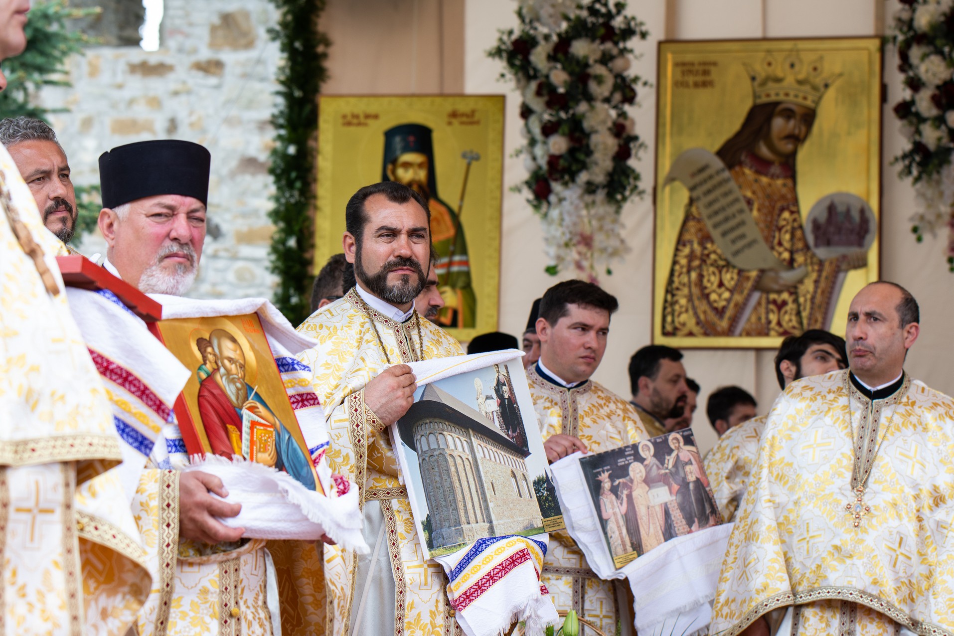 300 de ani de la nașterea marelui mitropolit: „Să luăm aminte la taina Sfântului Ierarh Iacob Putneanul”