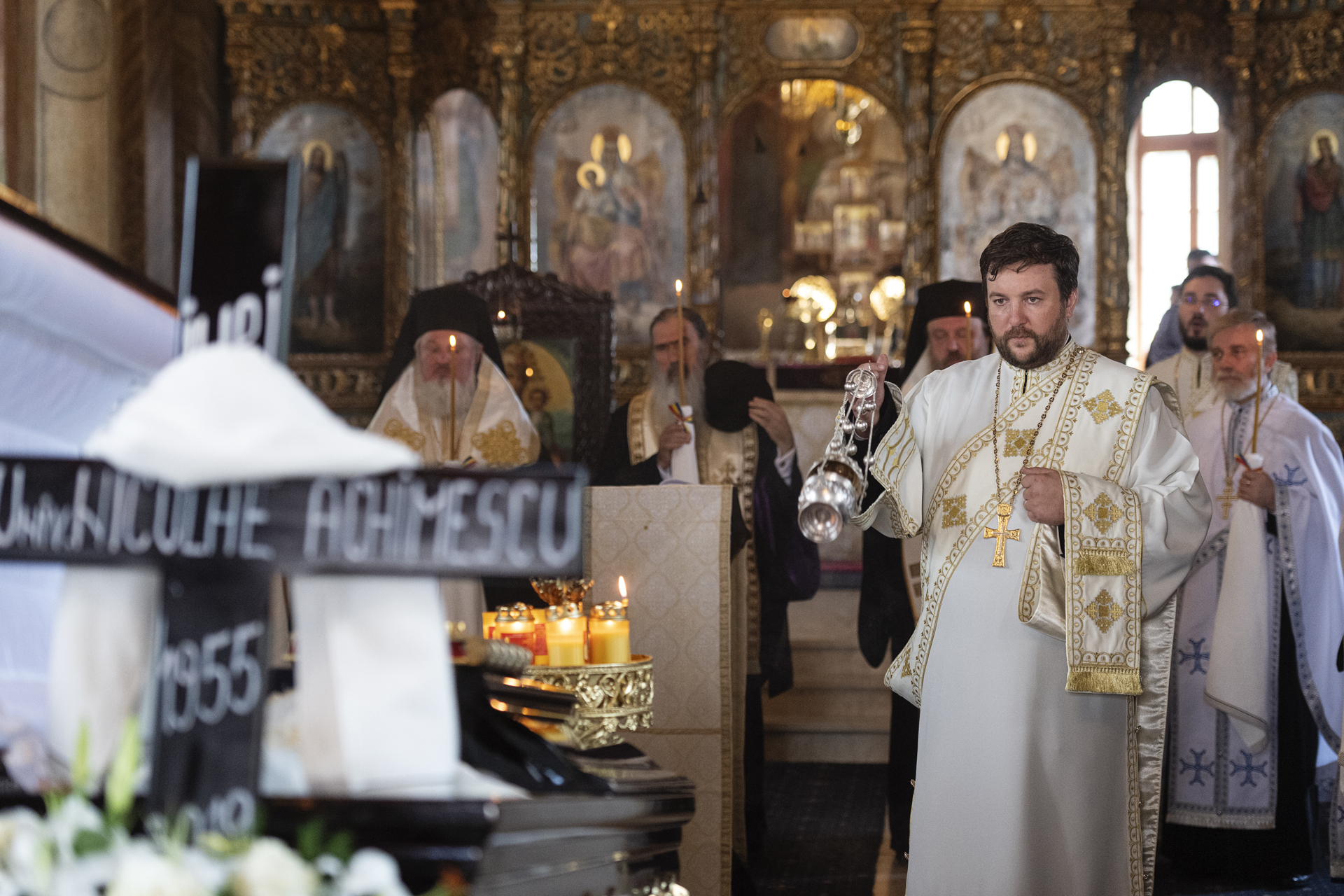 Părintele Nicolae Achimescu a fost înmormântat în cimitirul Mănăstirii Cernica