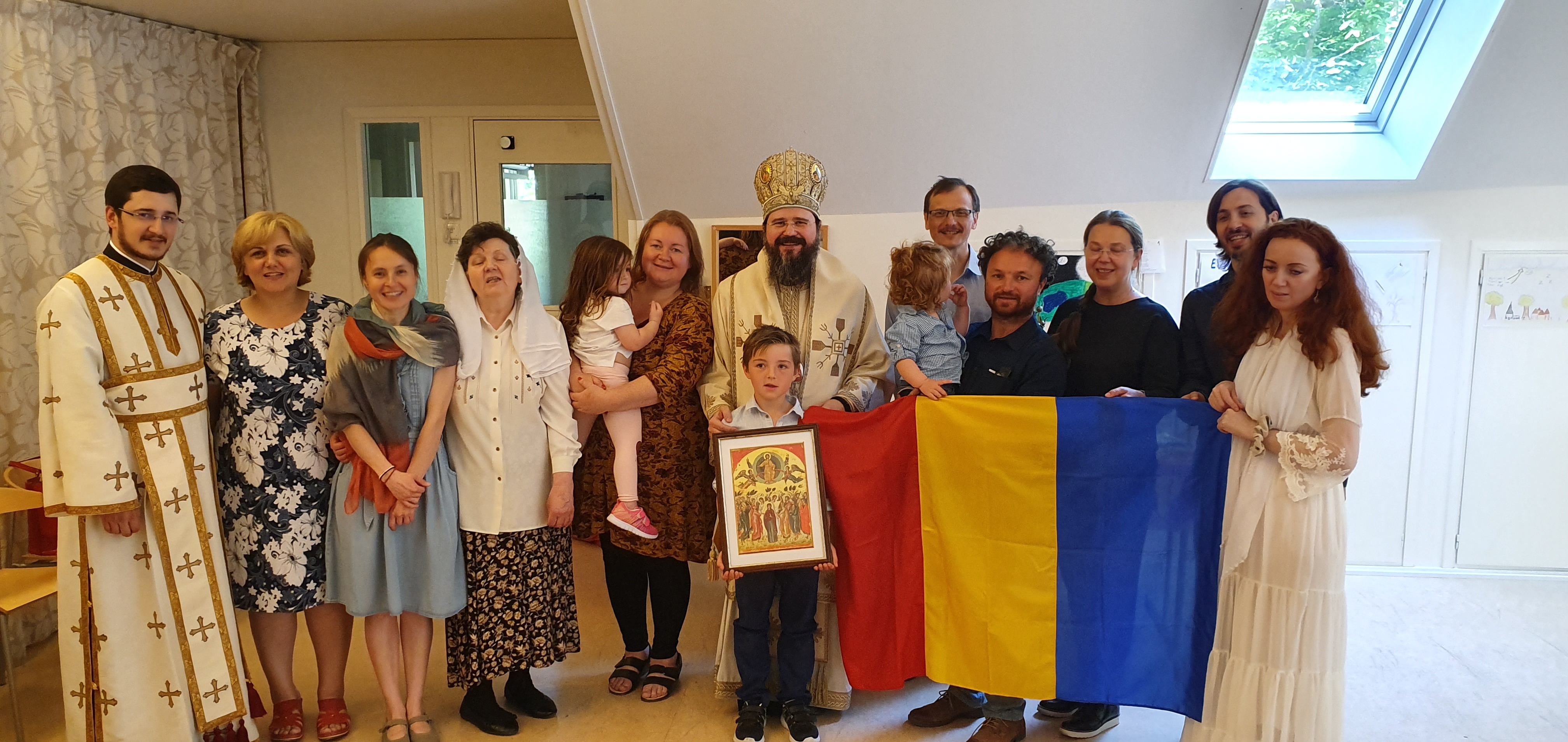 De Praznicul Înălțării Domnului, Preasfințitul Părinte Episcop Macarie i-a pomenit pe eroii neamului în Insula Gotland din Marea Baltică De Praznicul Înălțării Domnului, Preasfințitul Părinte Episcop Macarie i-a pomenit pe eroii neamului în Insula Gotland din Marea Baltică