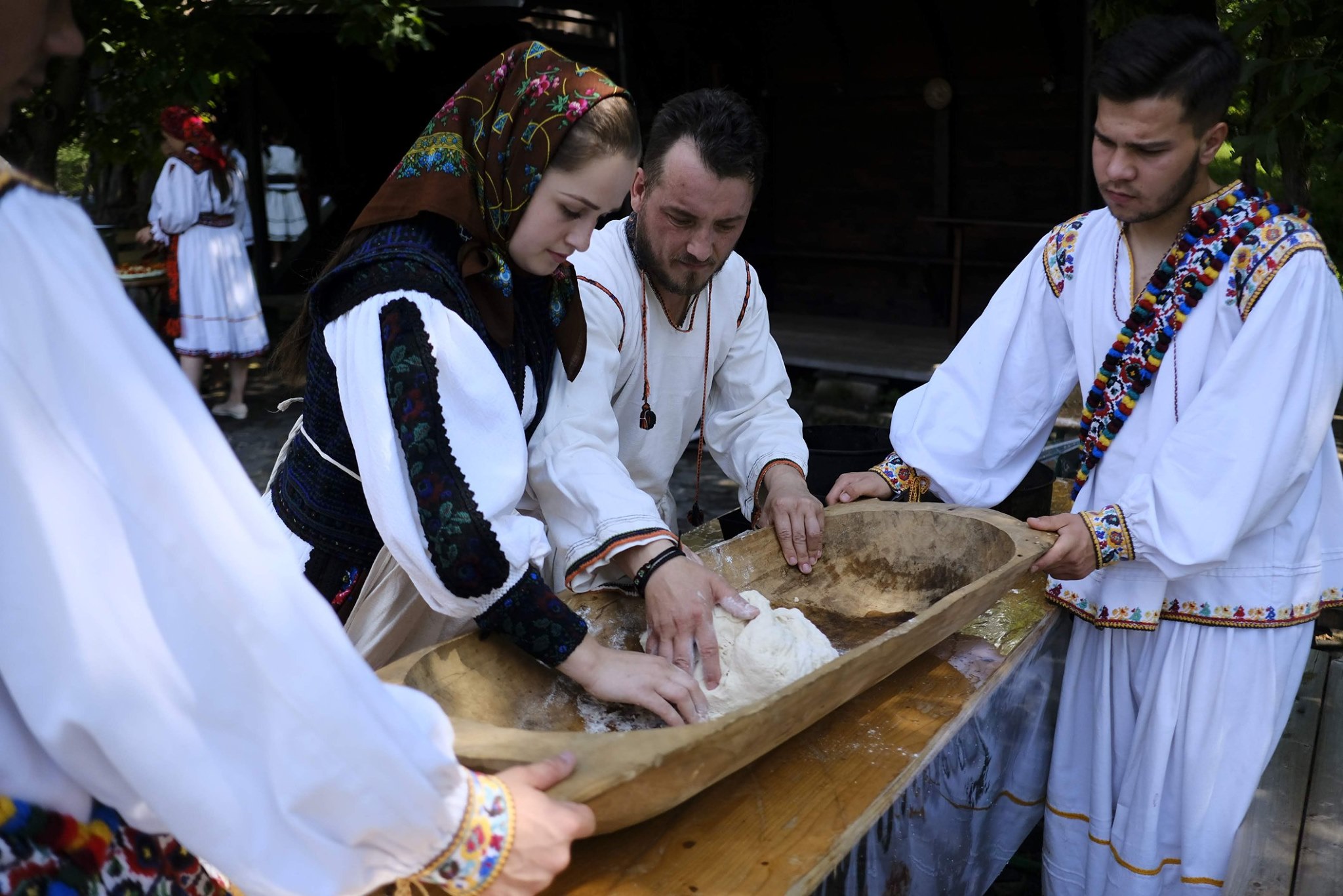 Proiectul „O zi în satul meu” – Episcopia Ortodoxă Română a Maramureşului şi Sătmarului