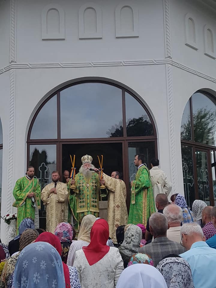 Slujbe arhiereşti în două eparhii ale Moldovei