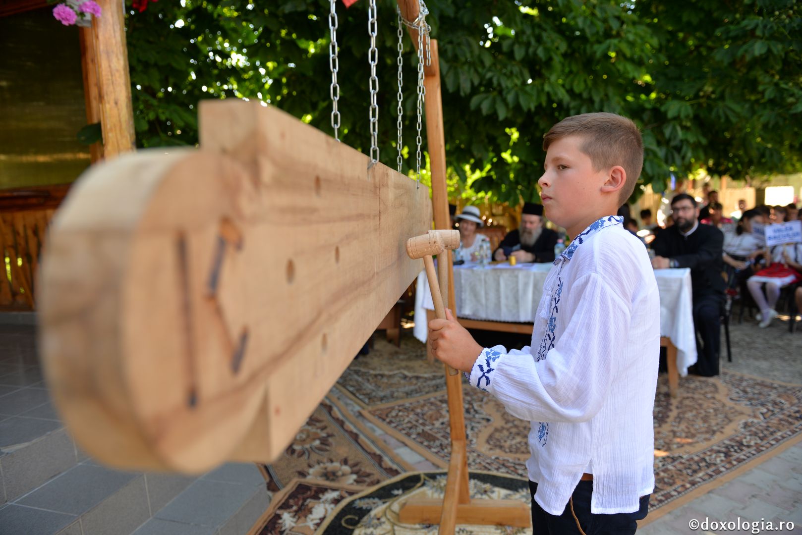 A IX-a ediție a Concursului internațional de toacă la Pârcovaci