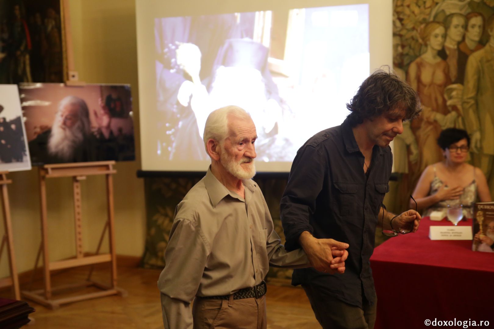 Cartea „Duhovnicul. 100 de ani cu Părintele Justin.”a fost lansată la Iași